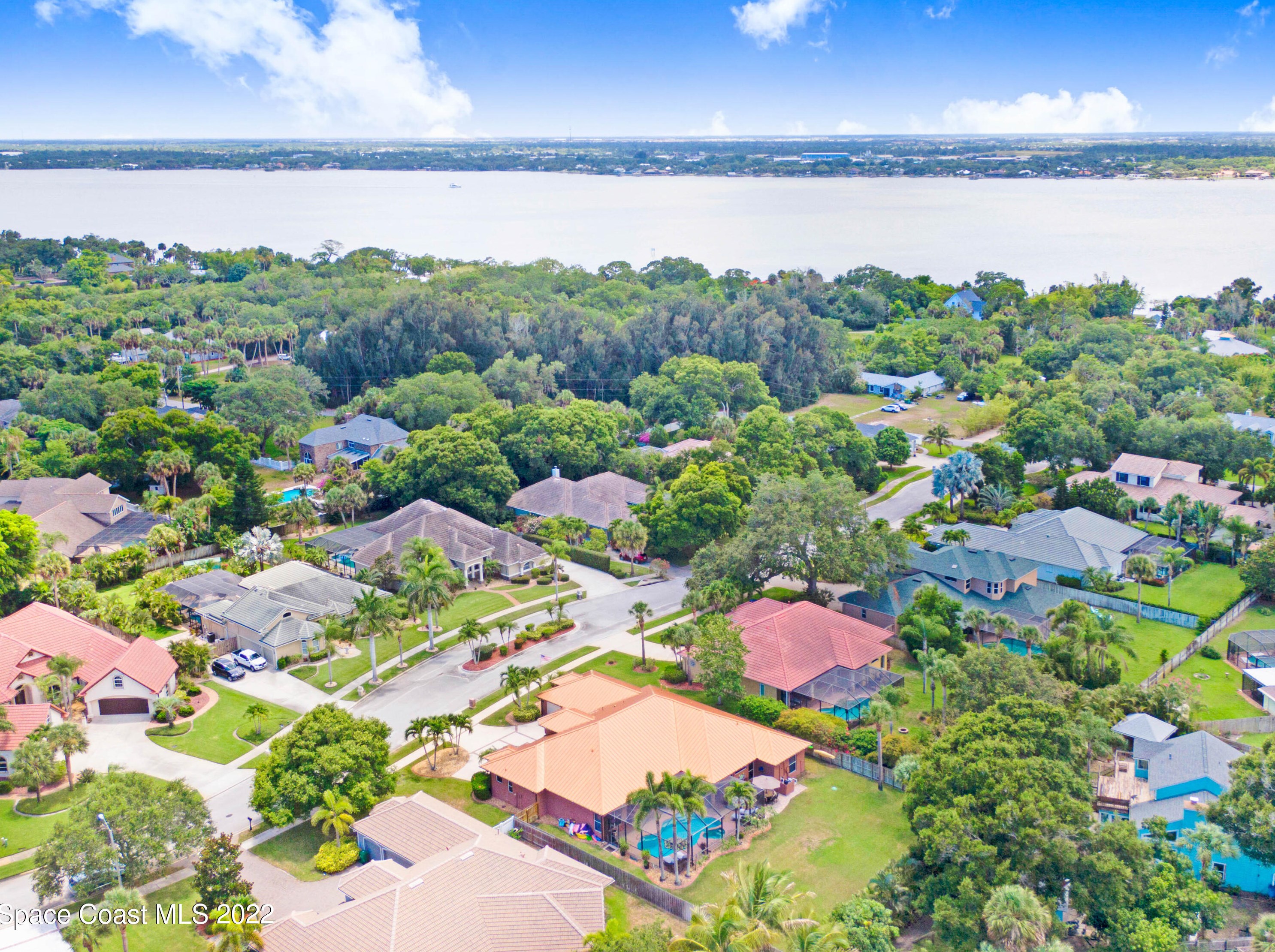 192 Rainbow St, Merritt Island FL 32952-6241 exterior