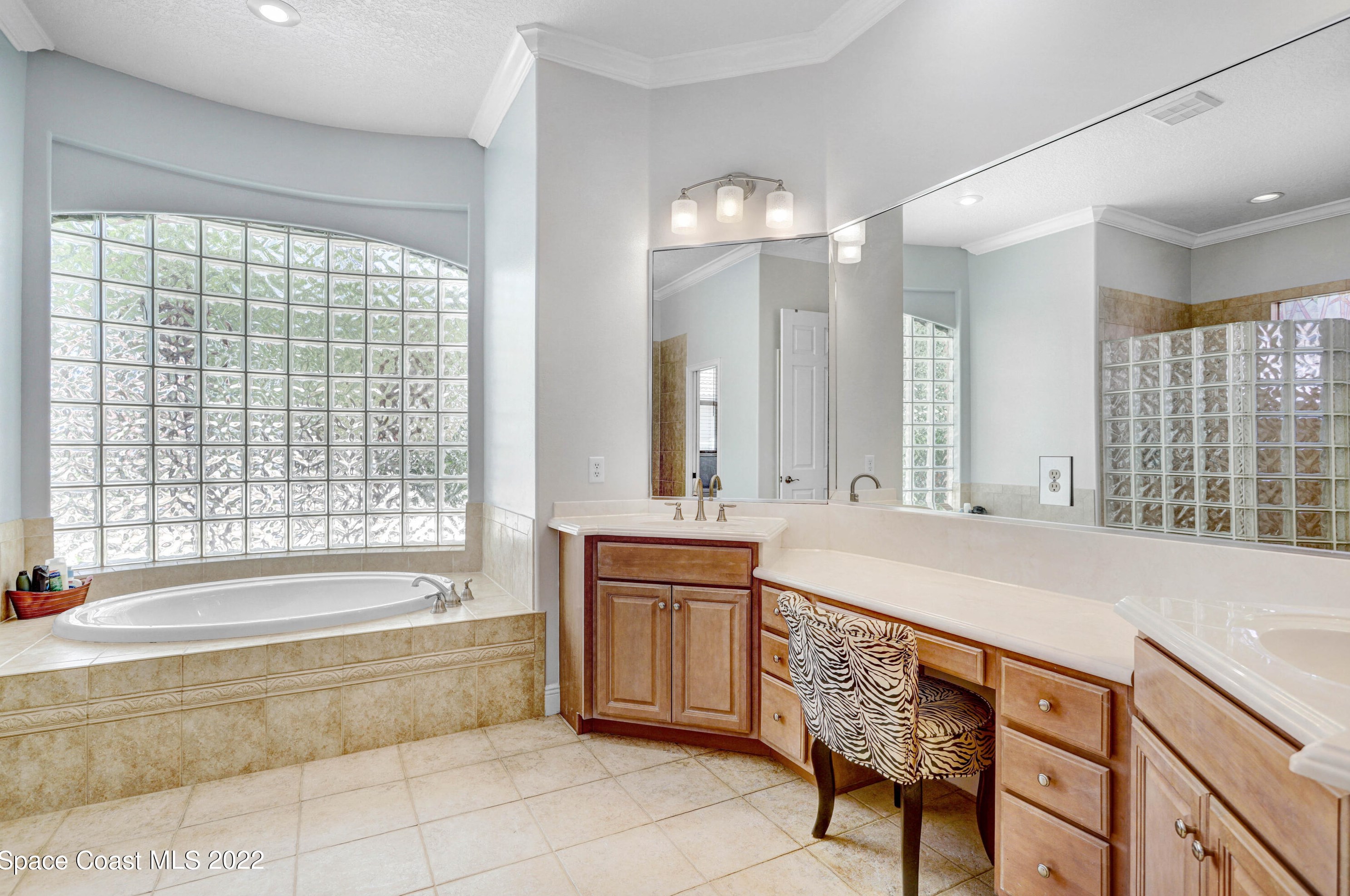 192 Rainbow St, Merritt Island FL 32952-6241 exterior