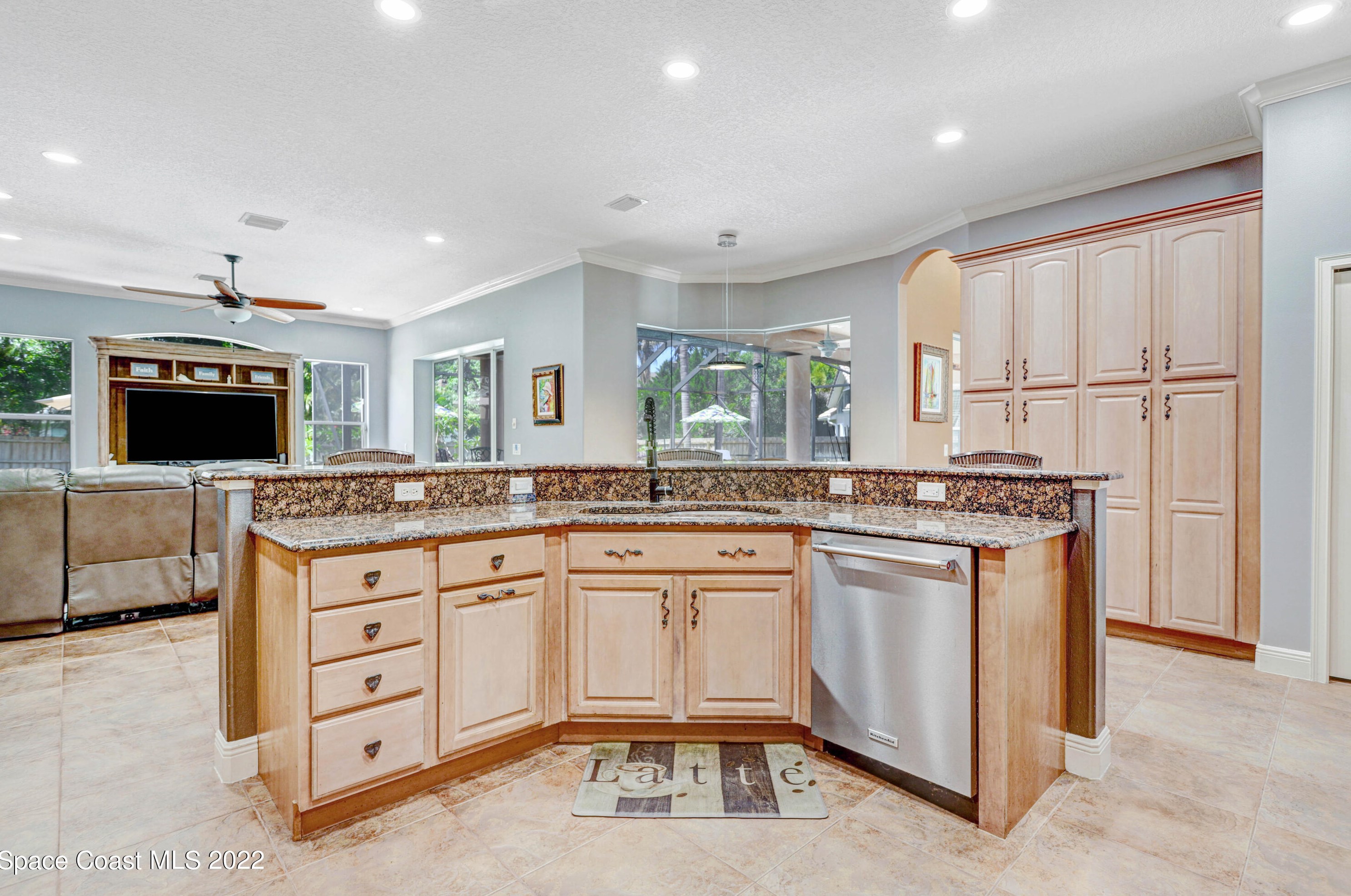 192 Rainbow St, Merritt Island FL 32952-6241 exterior