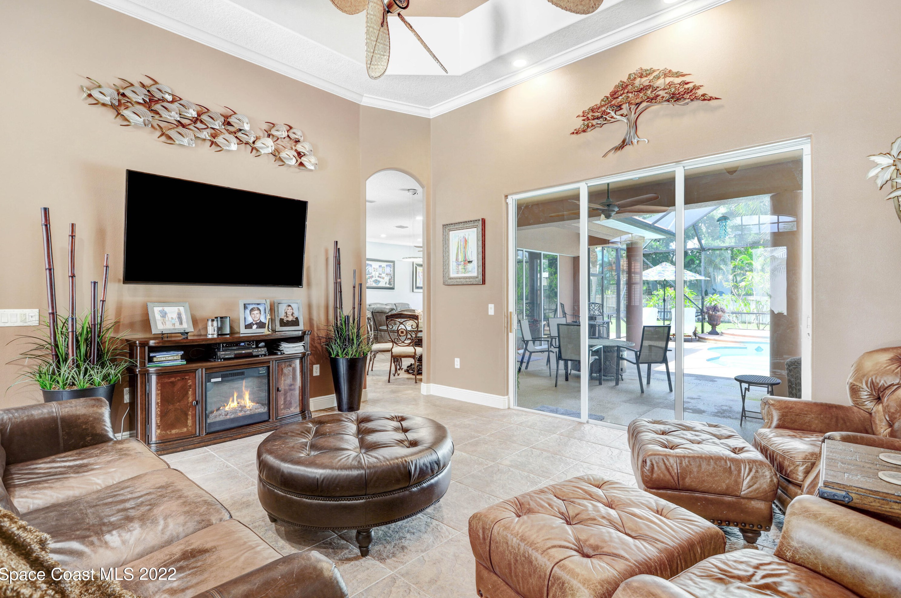 192 Rainbow St, Merritt Island FL 32952-6241 exterior