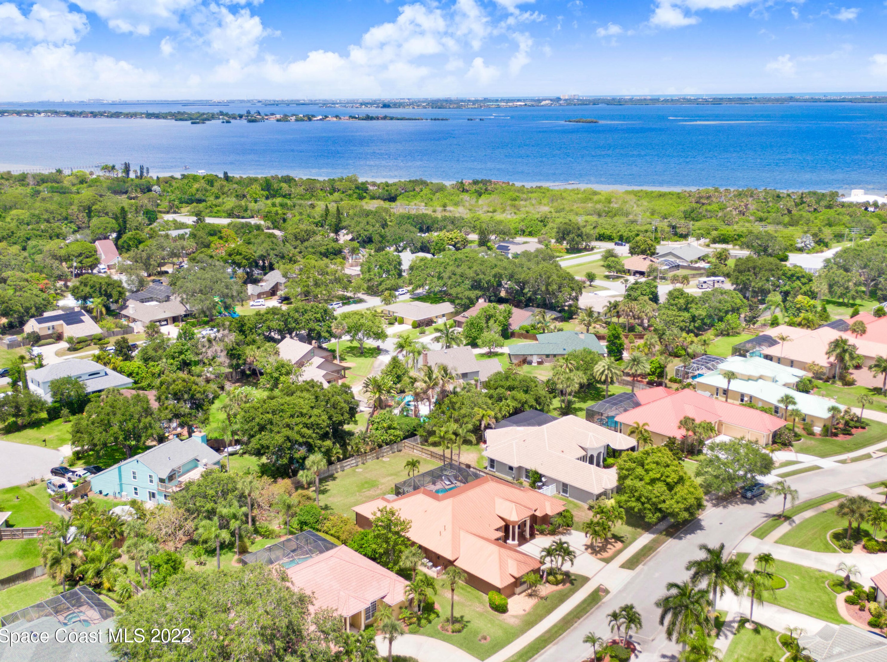 192 Rainbow St, Merritt Island FL 32952-6241 exterior