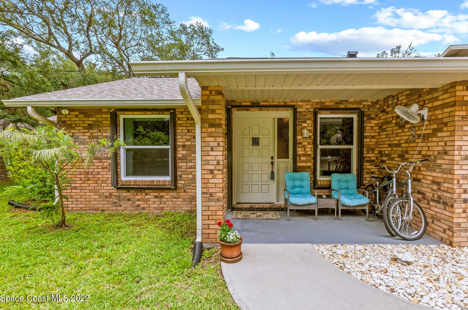 3385 Kent Dr, Melbourne, FL 32935-4630