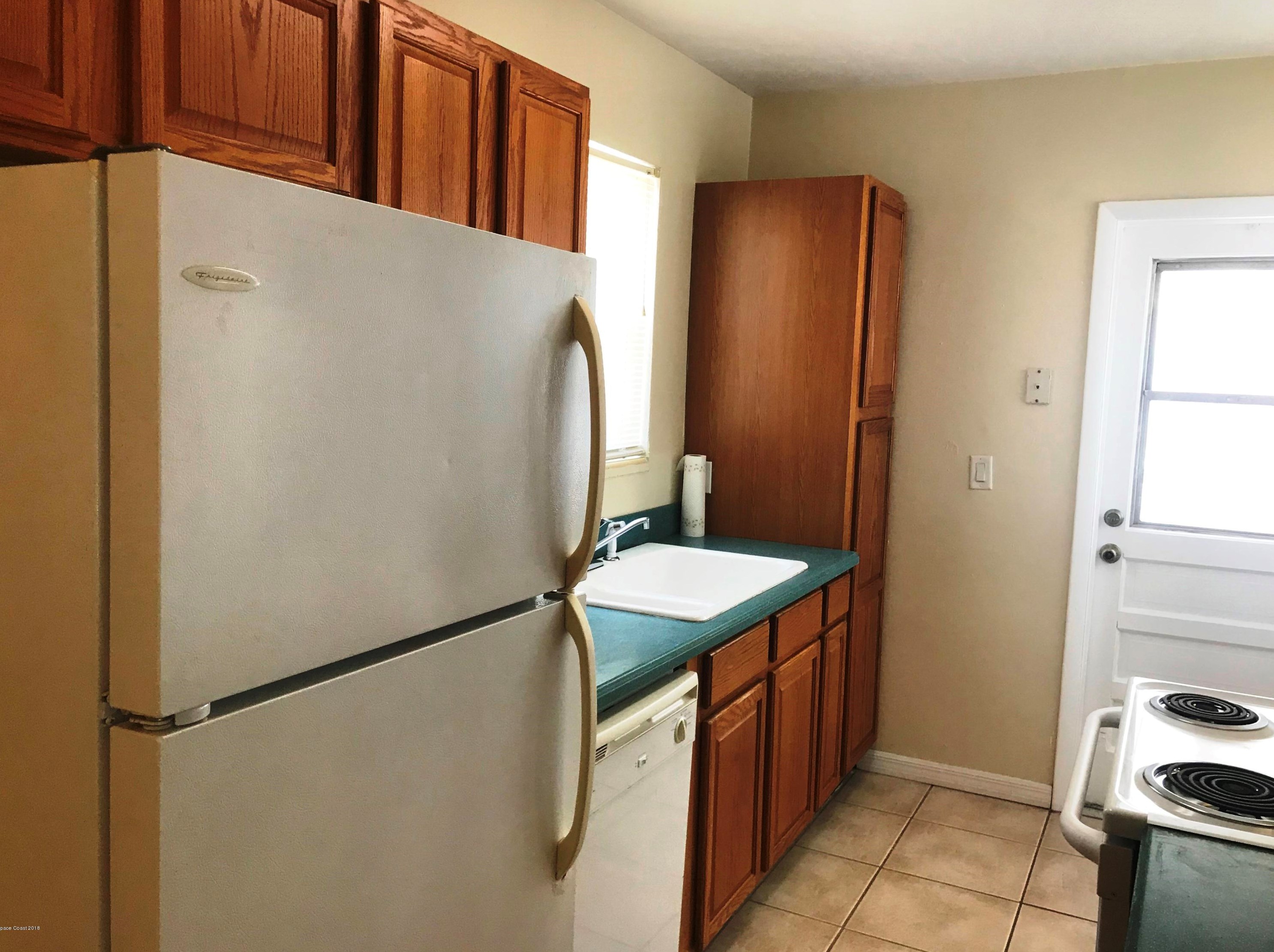405 Rutgers Ave, Melbourne, FL 32901
