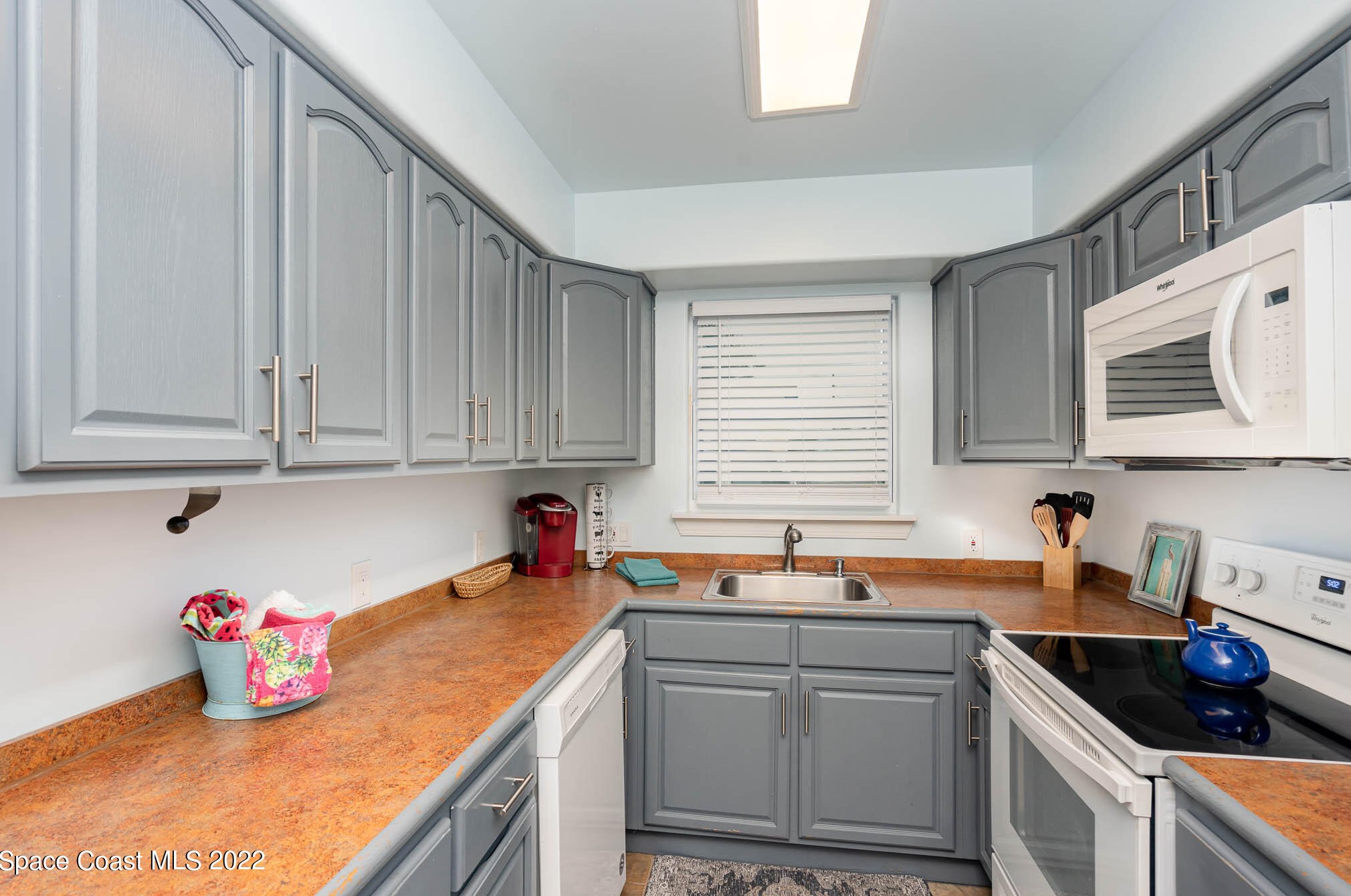 2013 Guava Ave, Melbourne FL 32935-6611 exterior