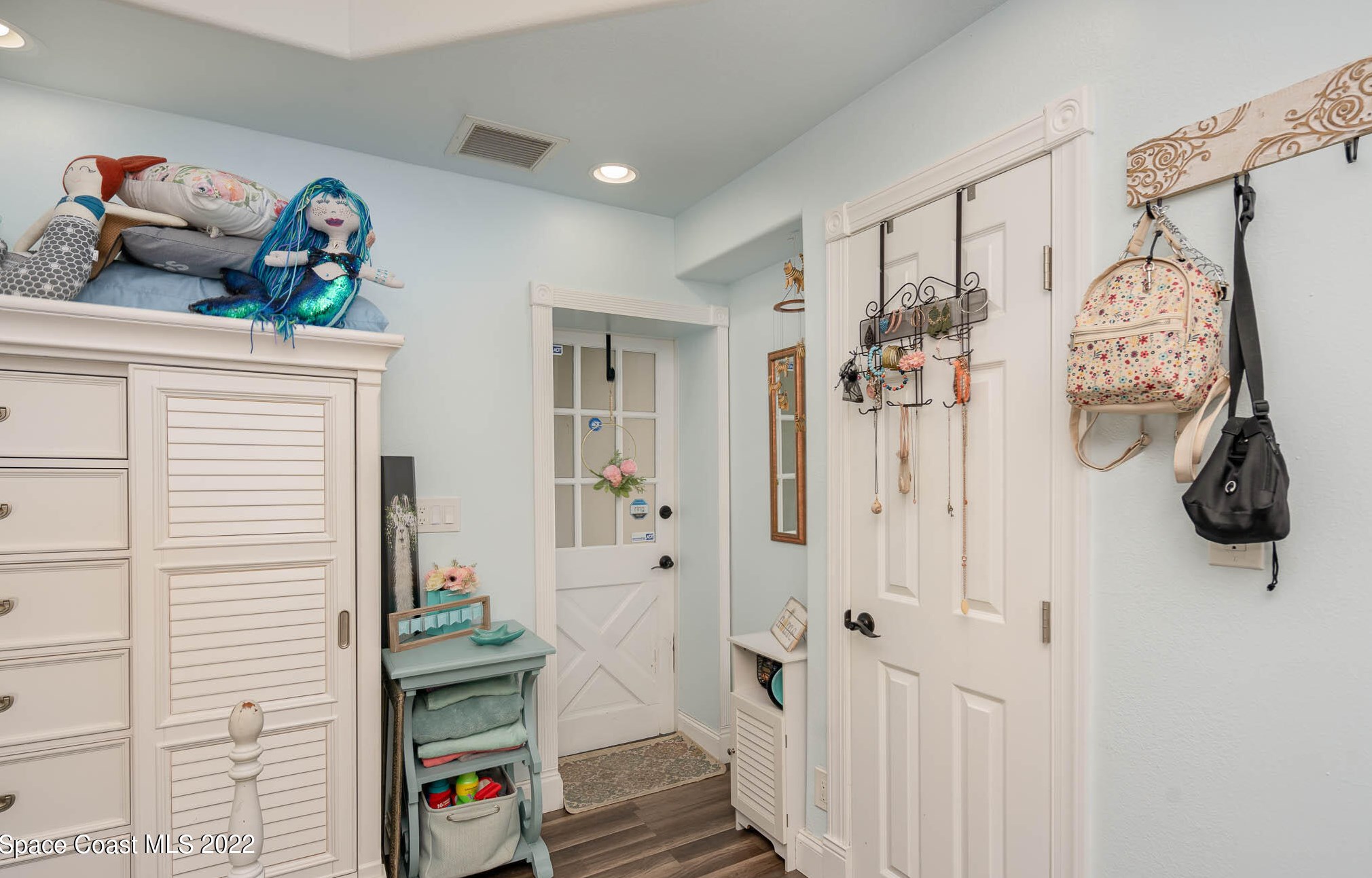 2013 Guava Ave, Melbourne FL 32935-6611 exterior