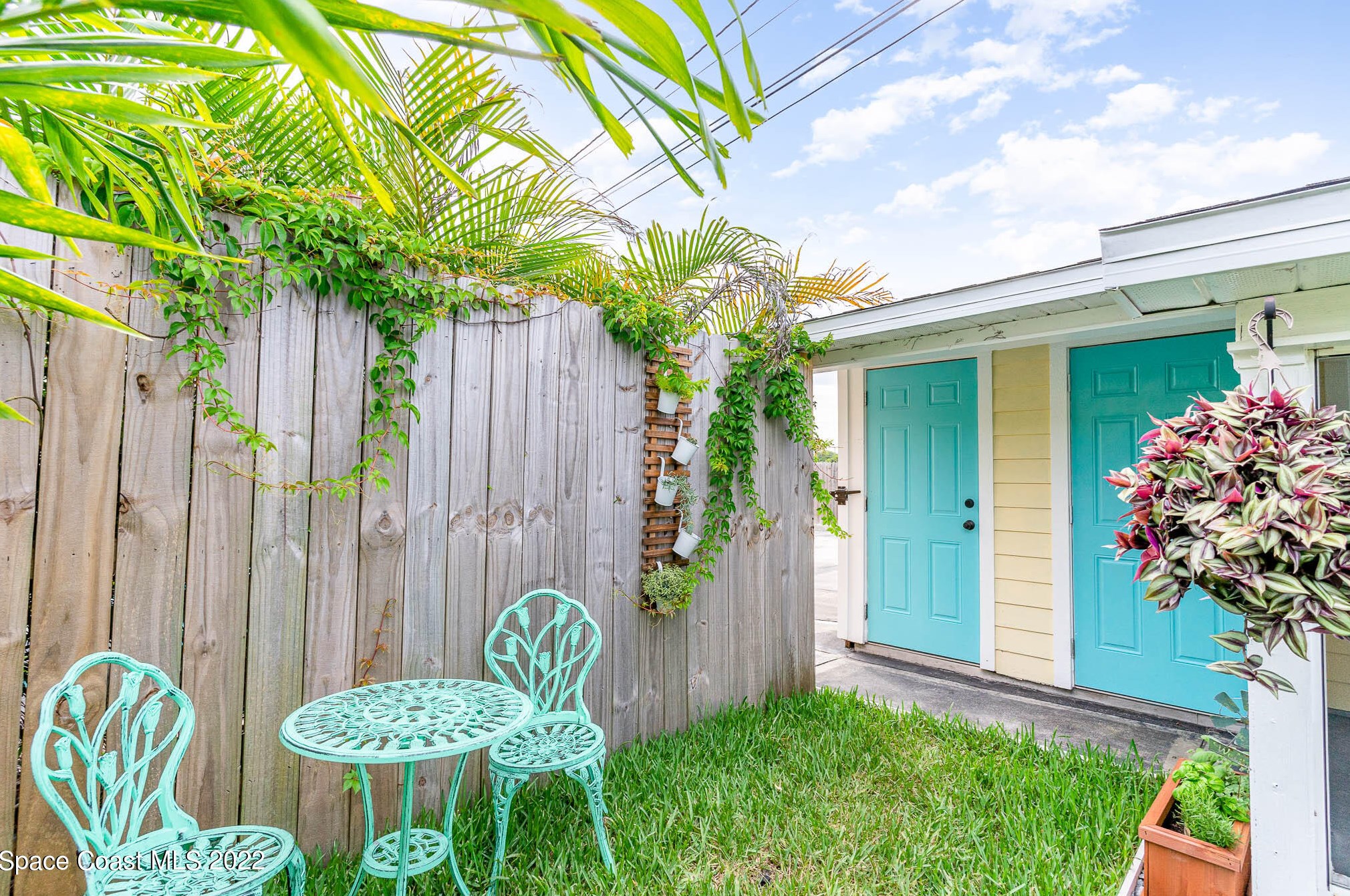 2013 Guava Ave, Melbourne FL 32935-6611 exterior