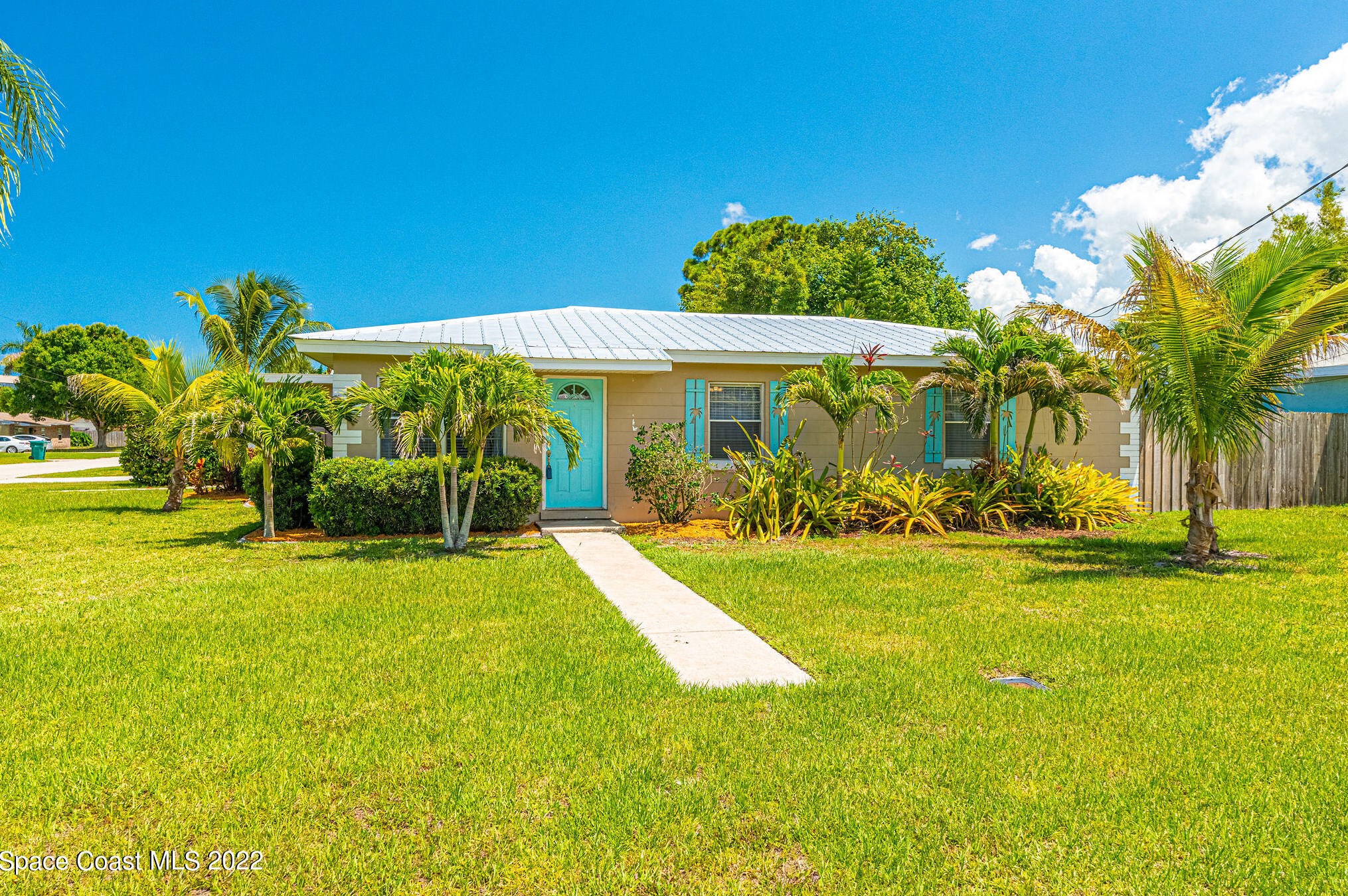 323 Tulip Ln, Melbourne, FL 32901-1923