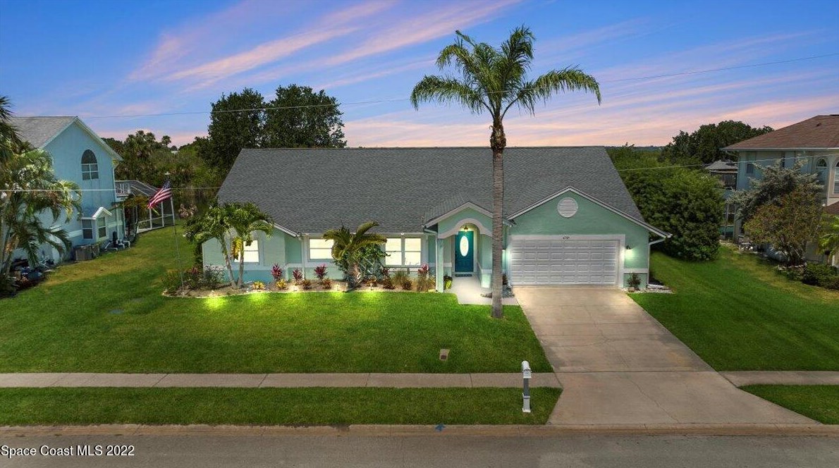 4785 Navaho Trl, Merritt Island FL  32953-7825 exterior