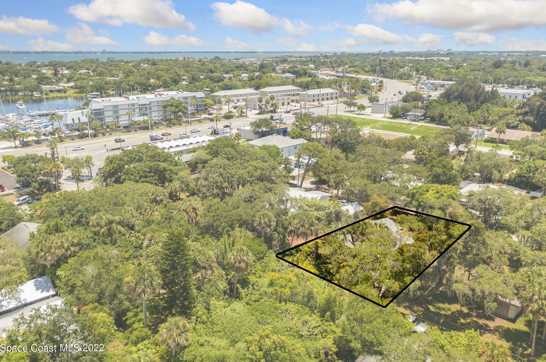 869 Spiller St, Melbourne, FL 32935-5013
