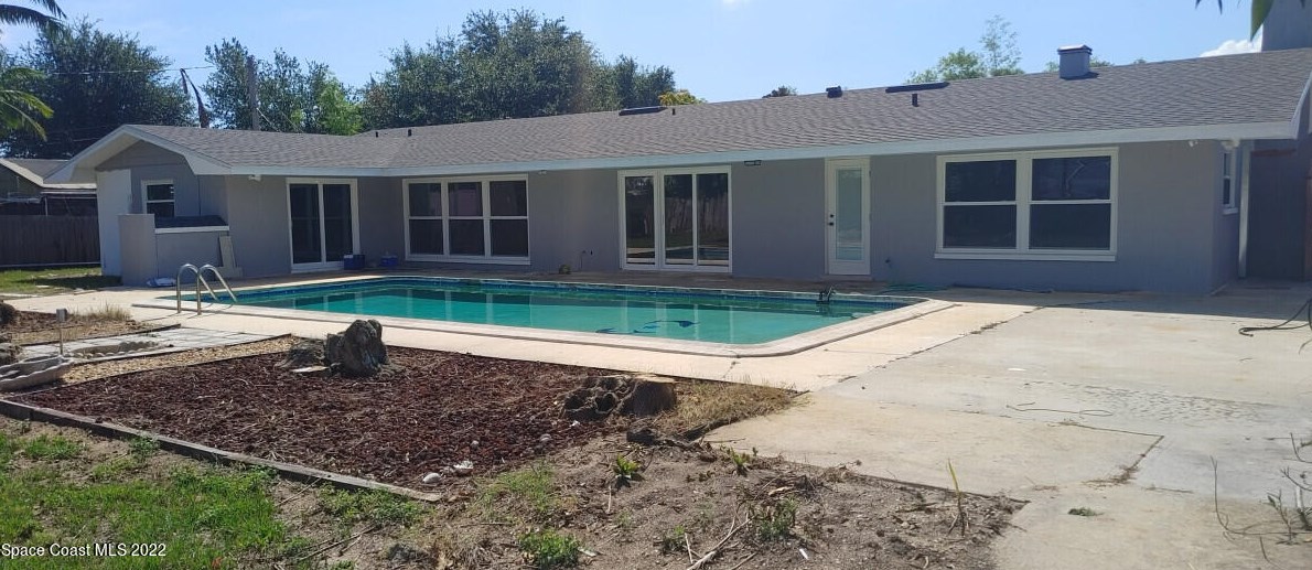 1380 Leslie Dr, Merritt Island, FL 32952