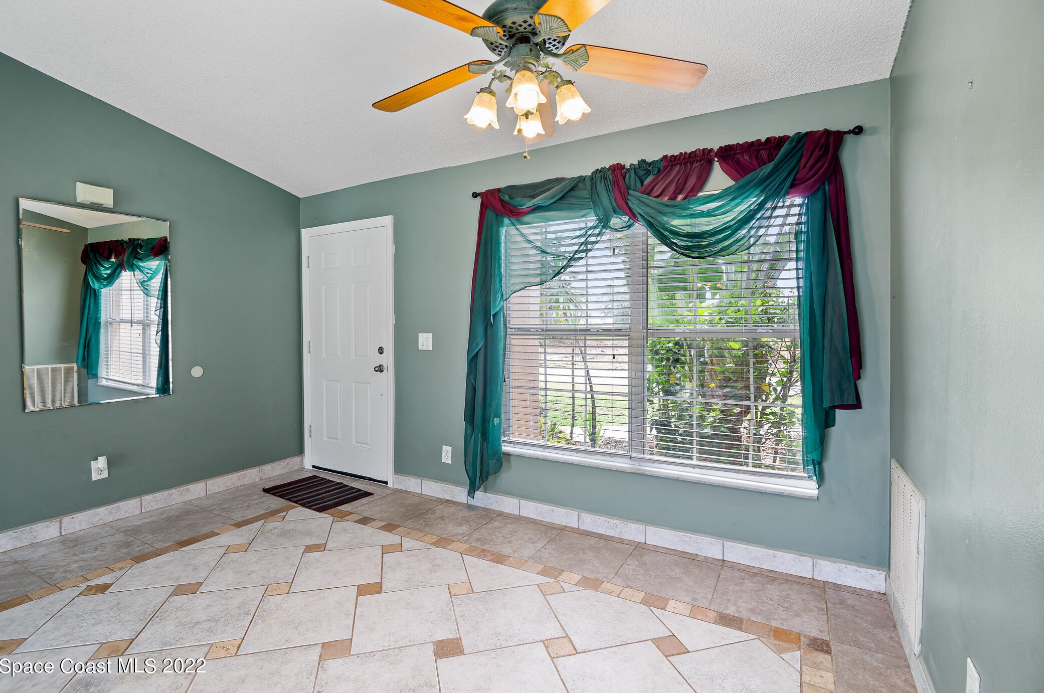 1413 Toy St, Melbourne, FL 32909-5718