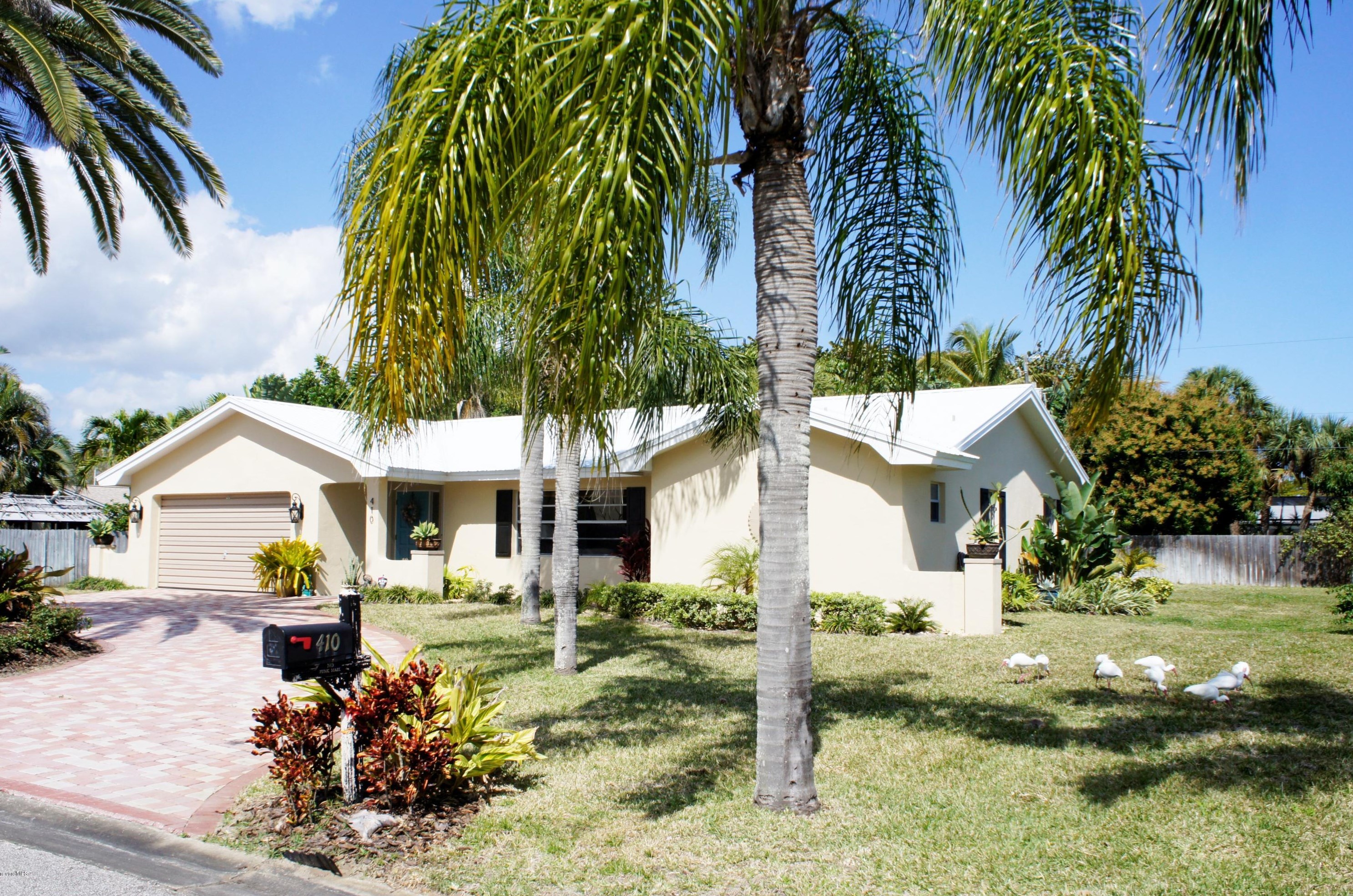 410 Surf Rd, Melbourne, FL 32951-2652