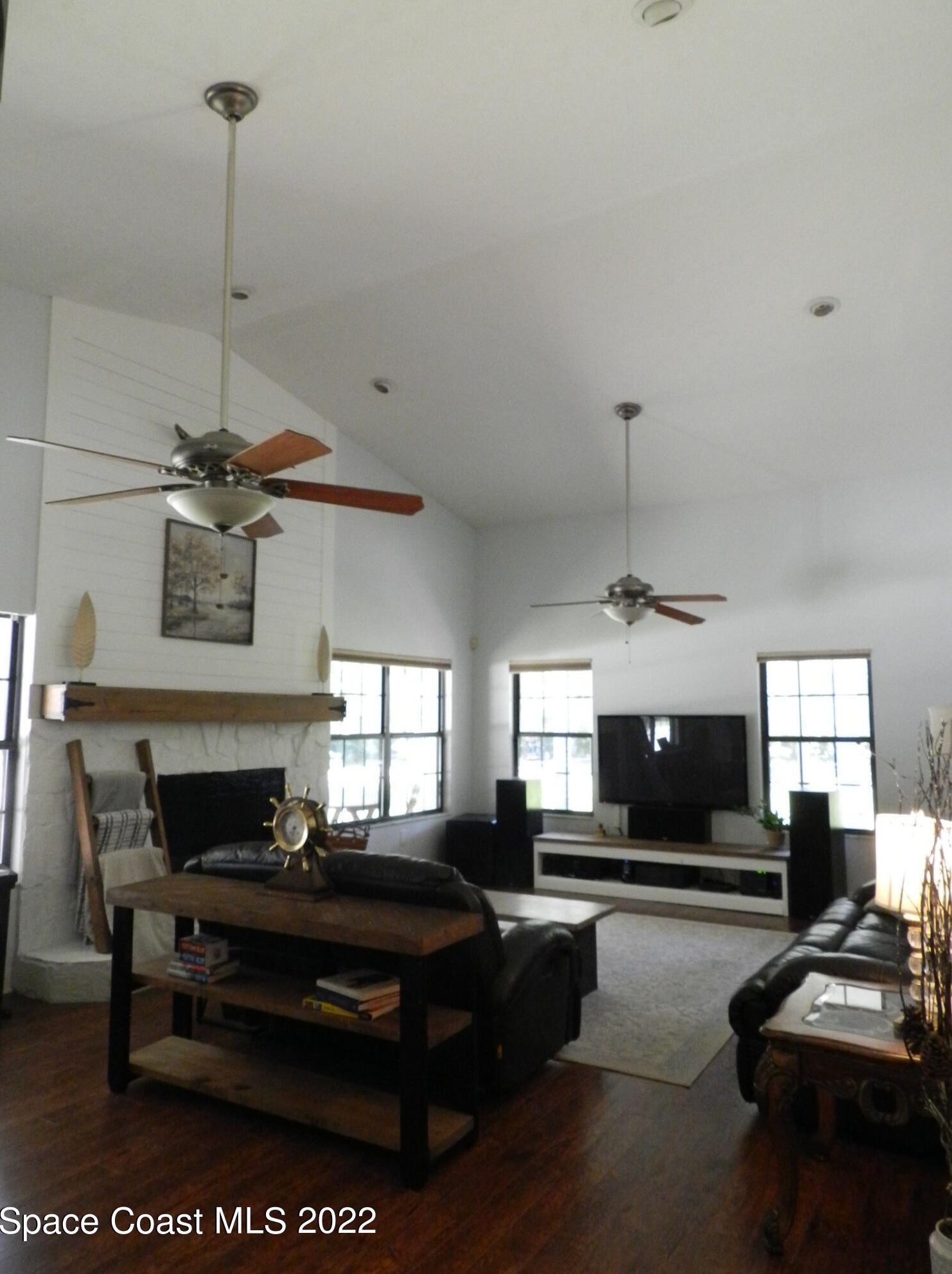 5455 Allen St, Mims, FL 32754