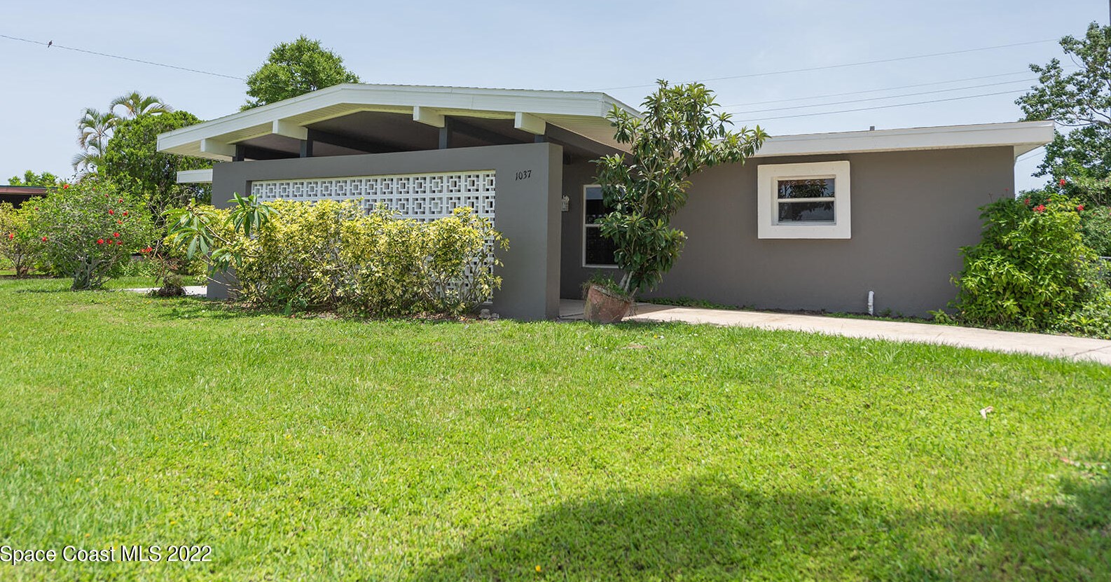 1037 Daytona Dr, Melbourne, FL 32905-4903