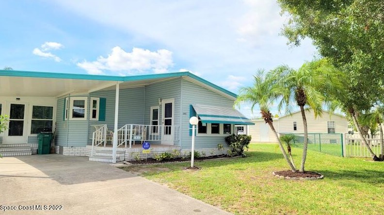 1042 Warbler Ct, Sebastian, FL 32976