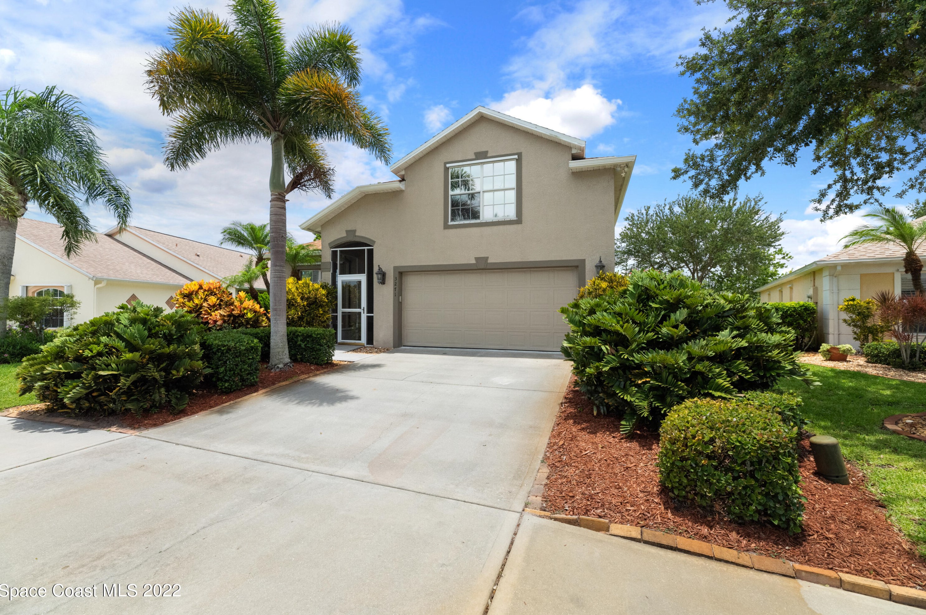 3271 Deer Lakes Dr, Melbourne, FL 32940-2308