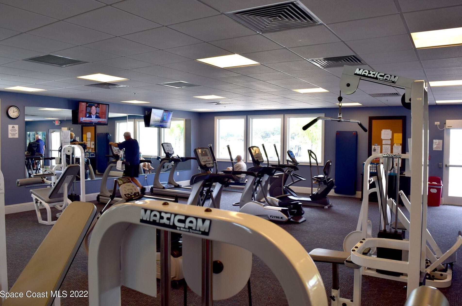 1701 Freedom Dr, Melbourne FL 32940-6714 exterior