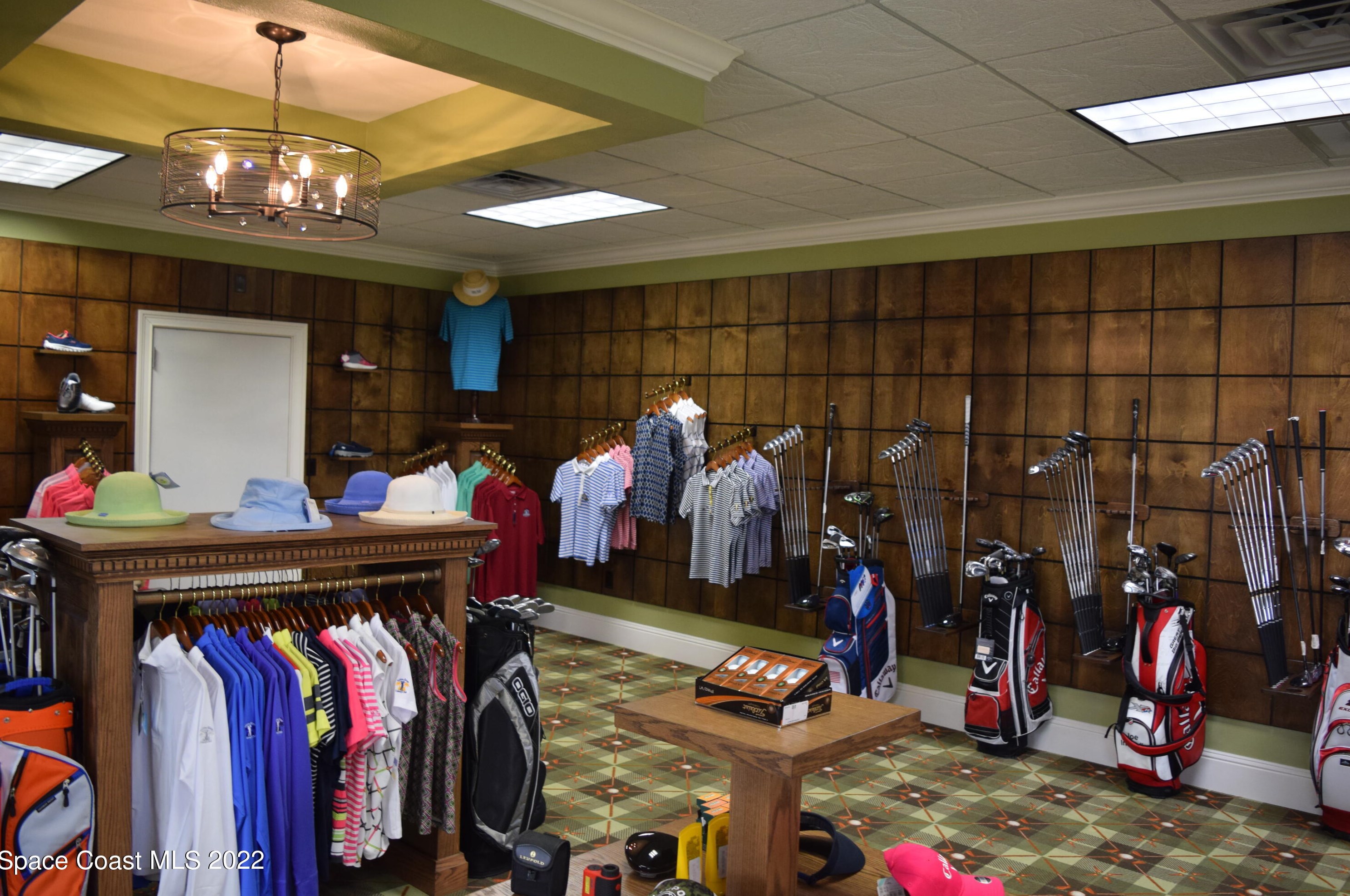 1701 Freedom Dr, Melbourne FL 32940-6714 exterior