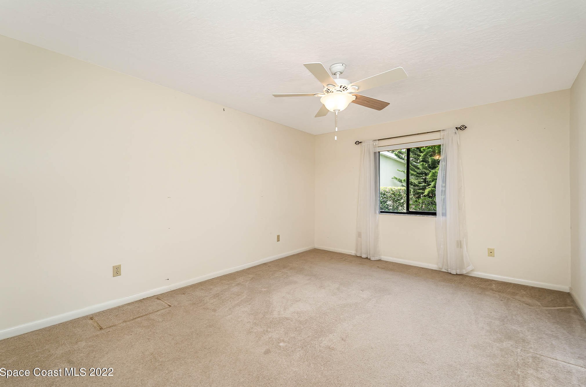 1701 Freedom Dr, Melbourne FL 32940-6714 exterior