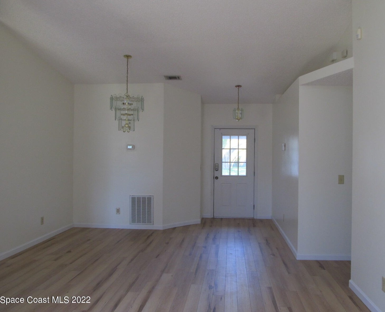 996 Locust Ave, Melbourne, FL 32907-7920