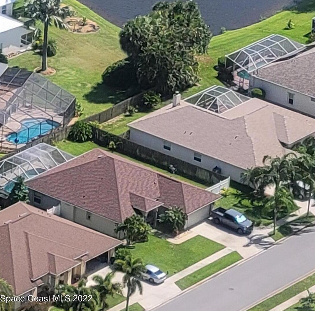 541 Sunset Lakes Dr, Merritt Island, FL 32953-8027