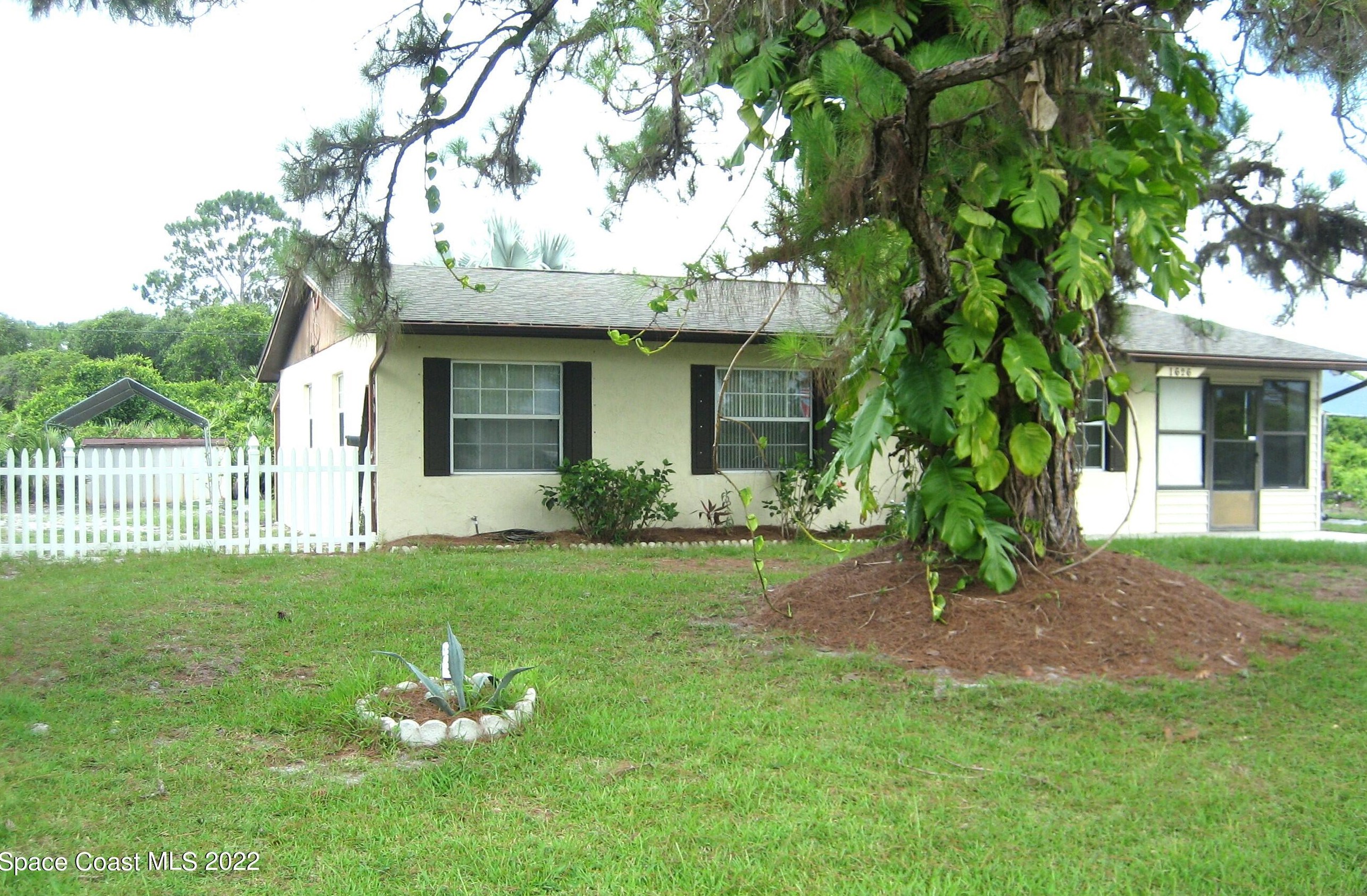 1626 Tibbets St, Melbourne, FL 32909-5701