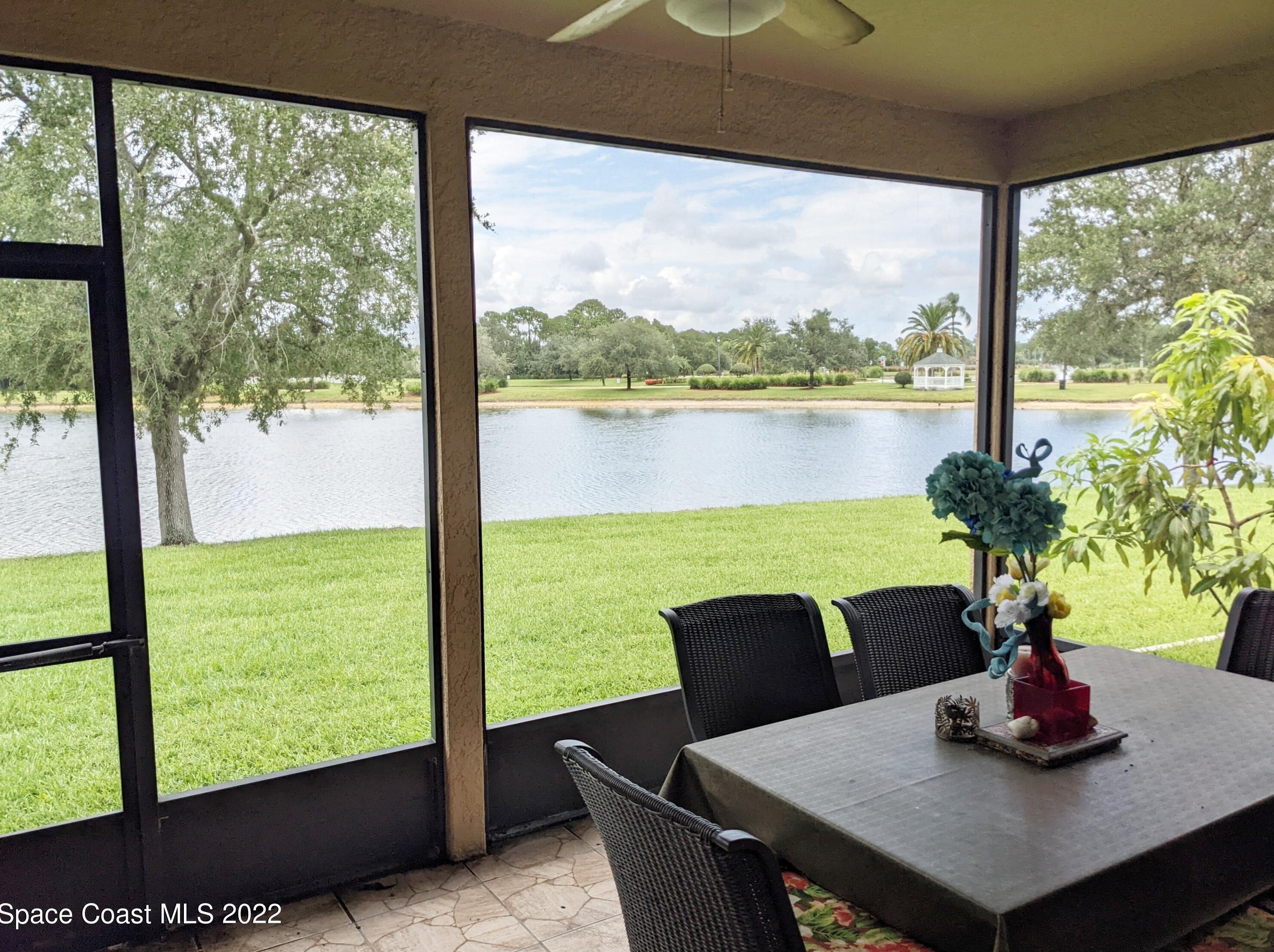 221 Breckenridge Cir, Melbourne, FL 32909-2337