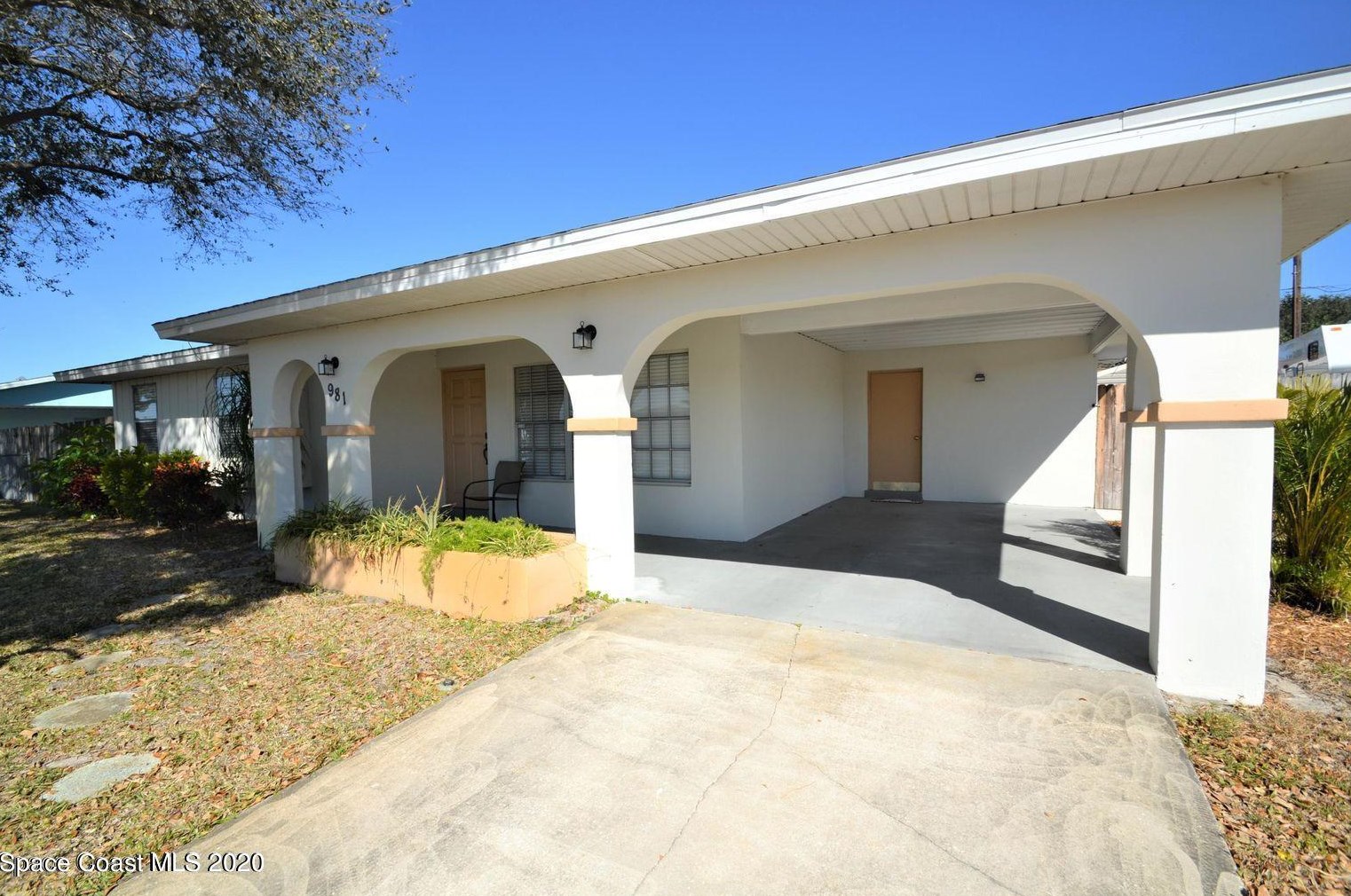 981 Bacon Cir Ne, Melbourne, FL 32905