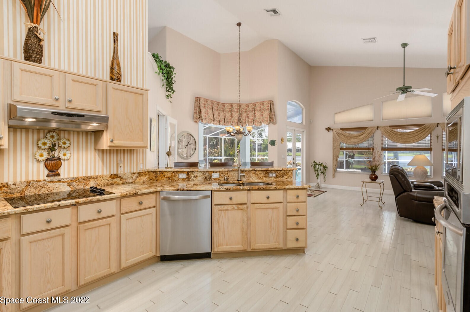 3723 Peacock Dr, Melbourne, FL 32904-9506