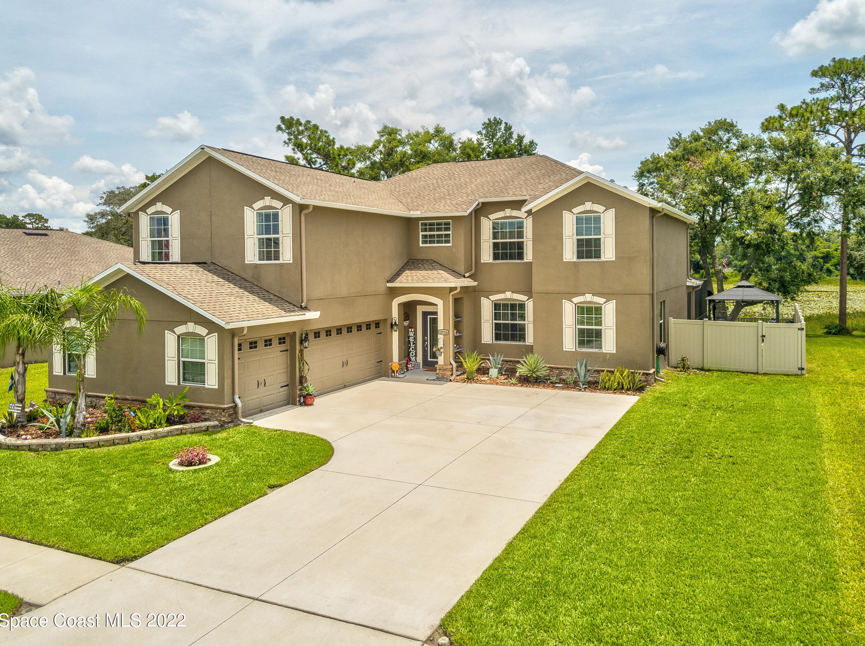 13726 Bee Tree Ct, Oldsmar, FL 34677