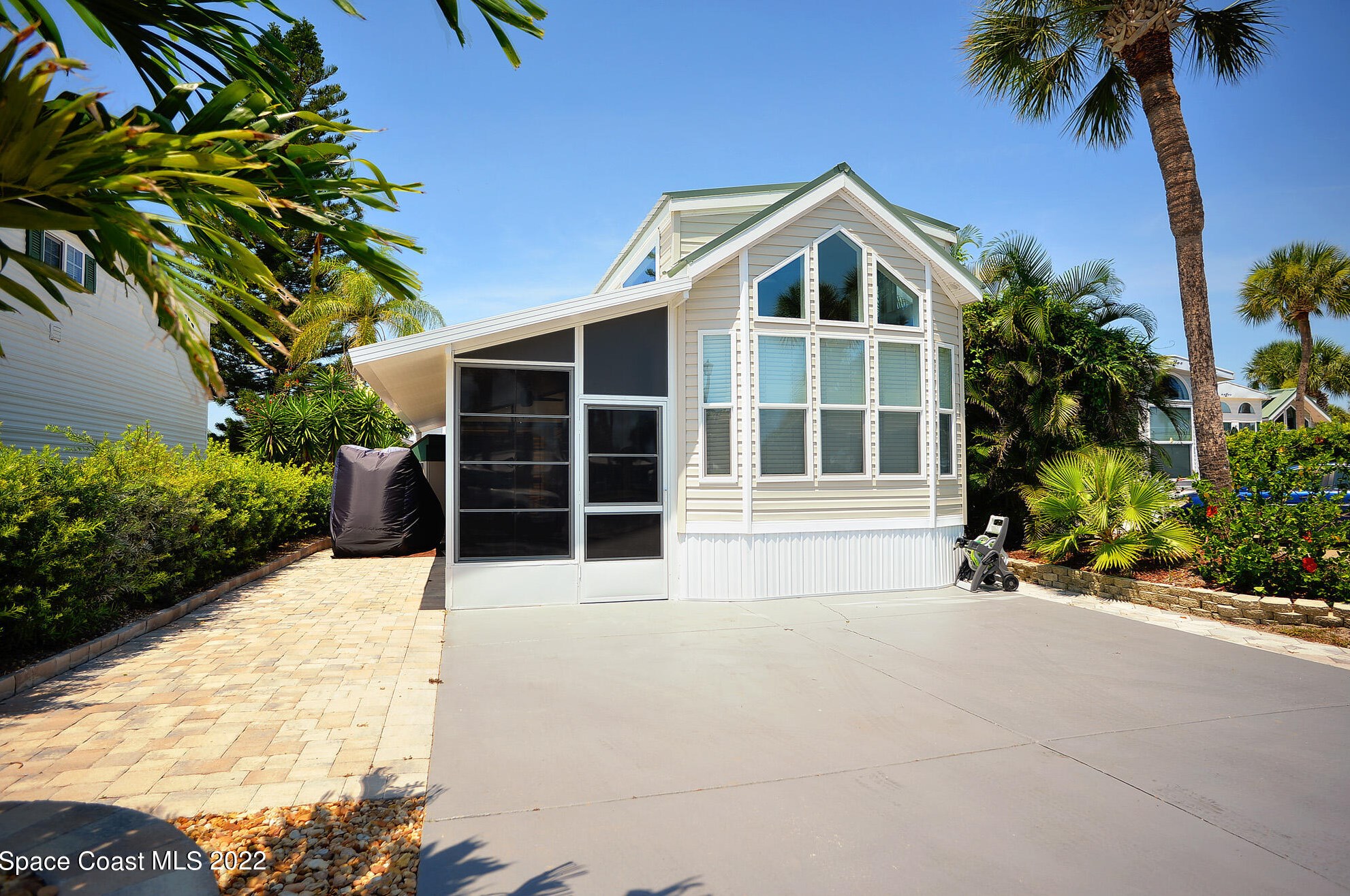 865 Horizon Ln, Melbourne, FL 32951-4238