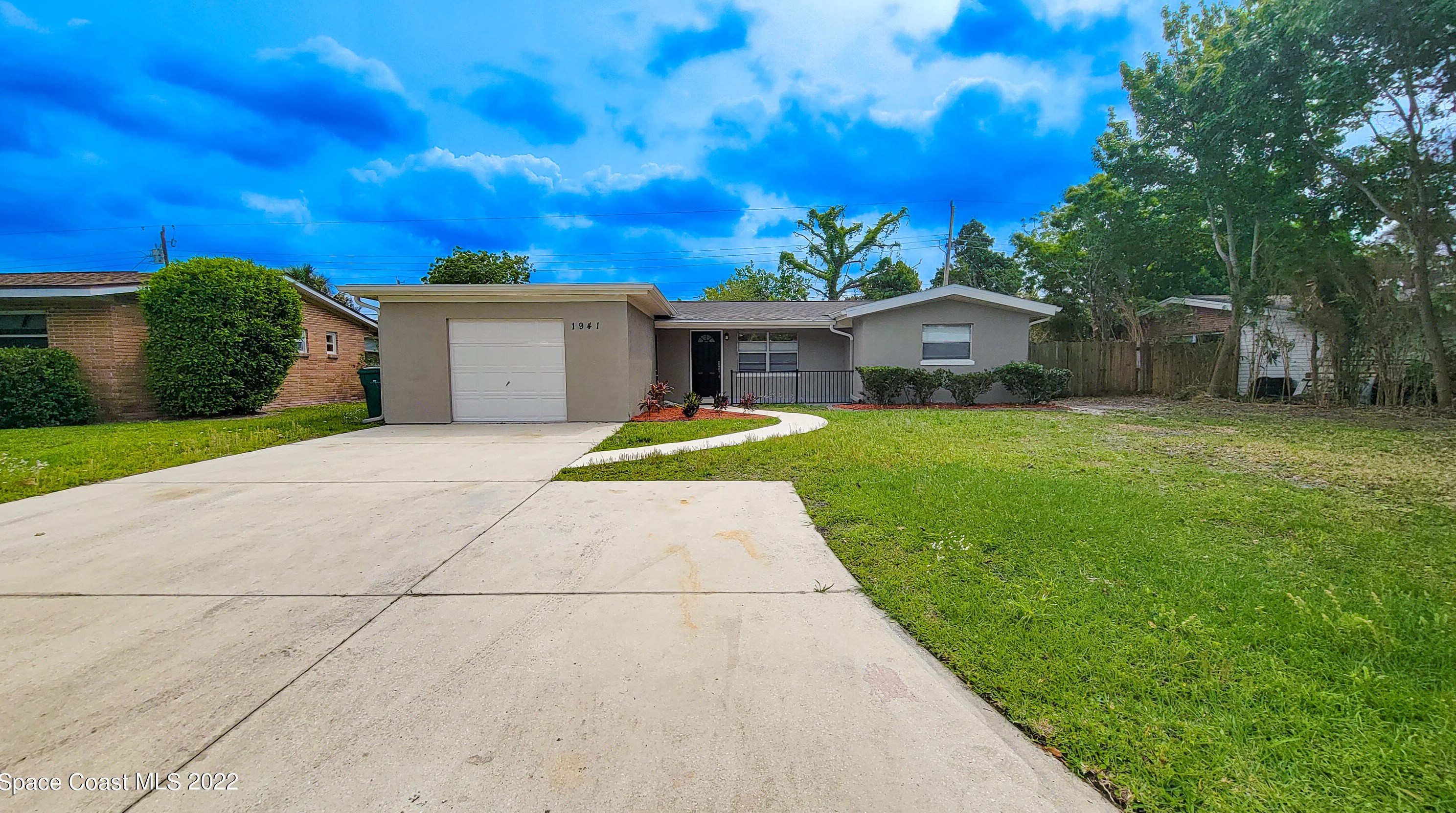 1941 Dawn Dr, Melbourne, FL 32935