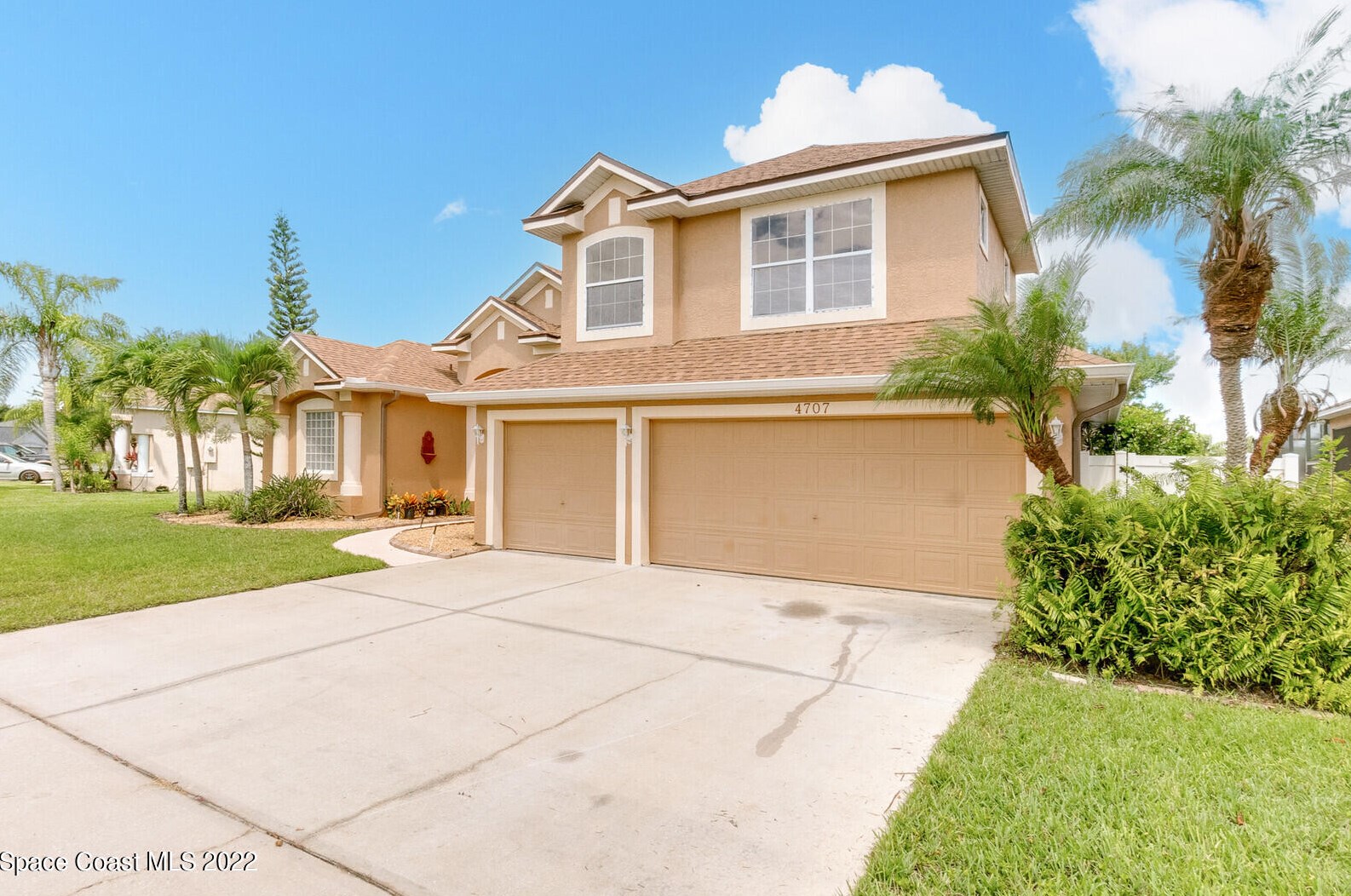 4707 Alamanda Dr, Melbourne, FL 32940-2322