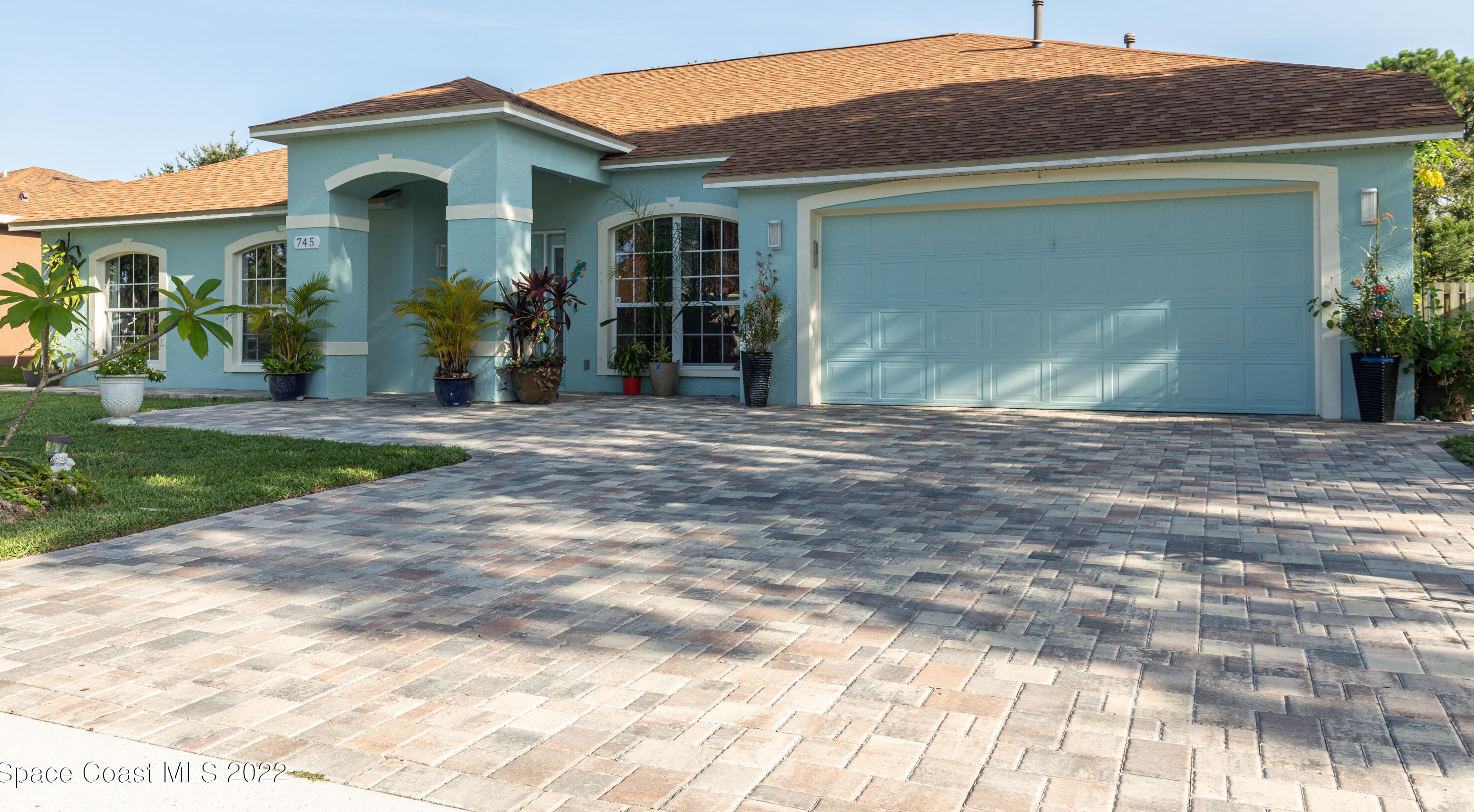 745 Conestee Dr, Melbourne, FL 32904-1813