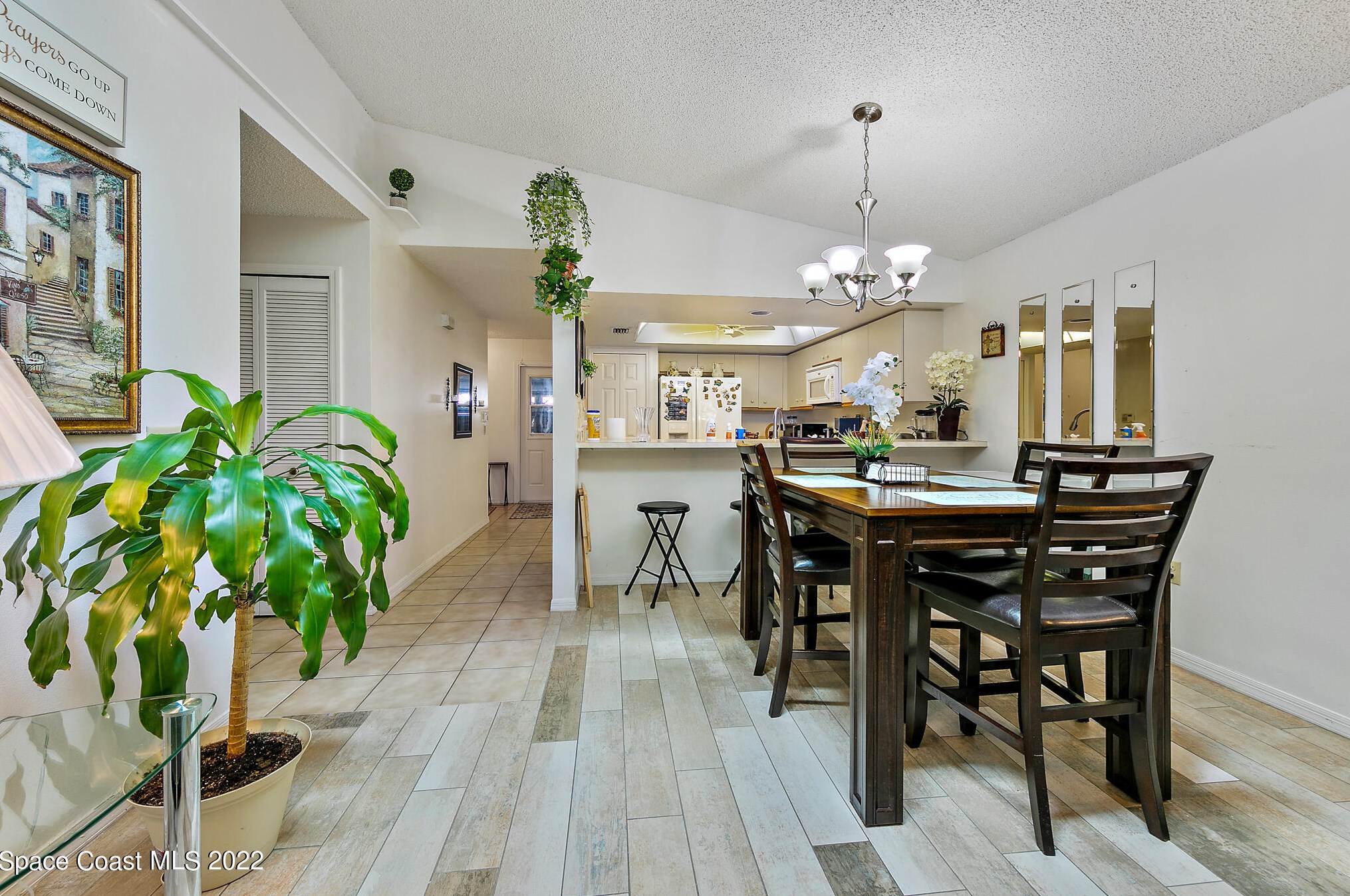 3985 Bayberry Dr, Melbourne FL 32901-8456 exterior