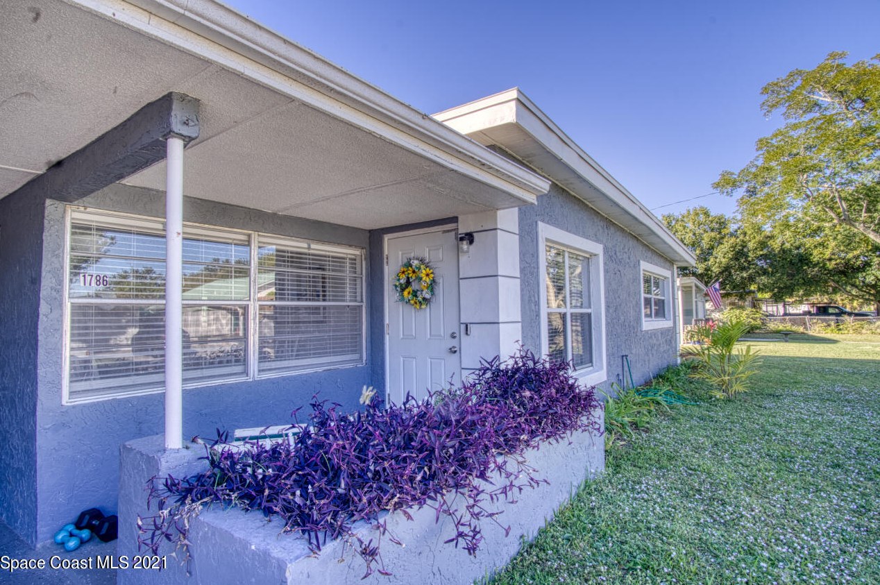 1786 Cedarwood Dr, Melbourne, FL 32935