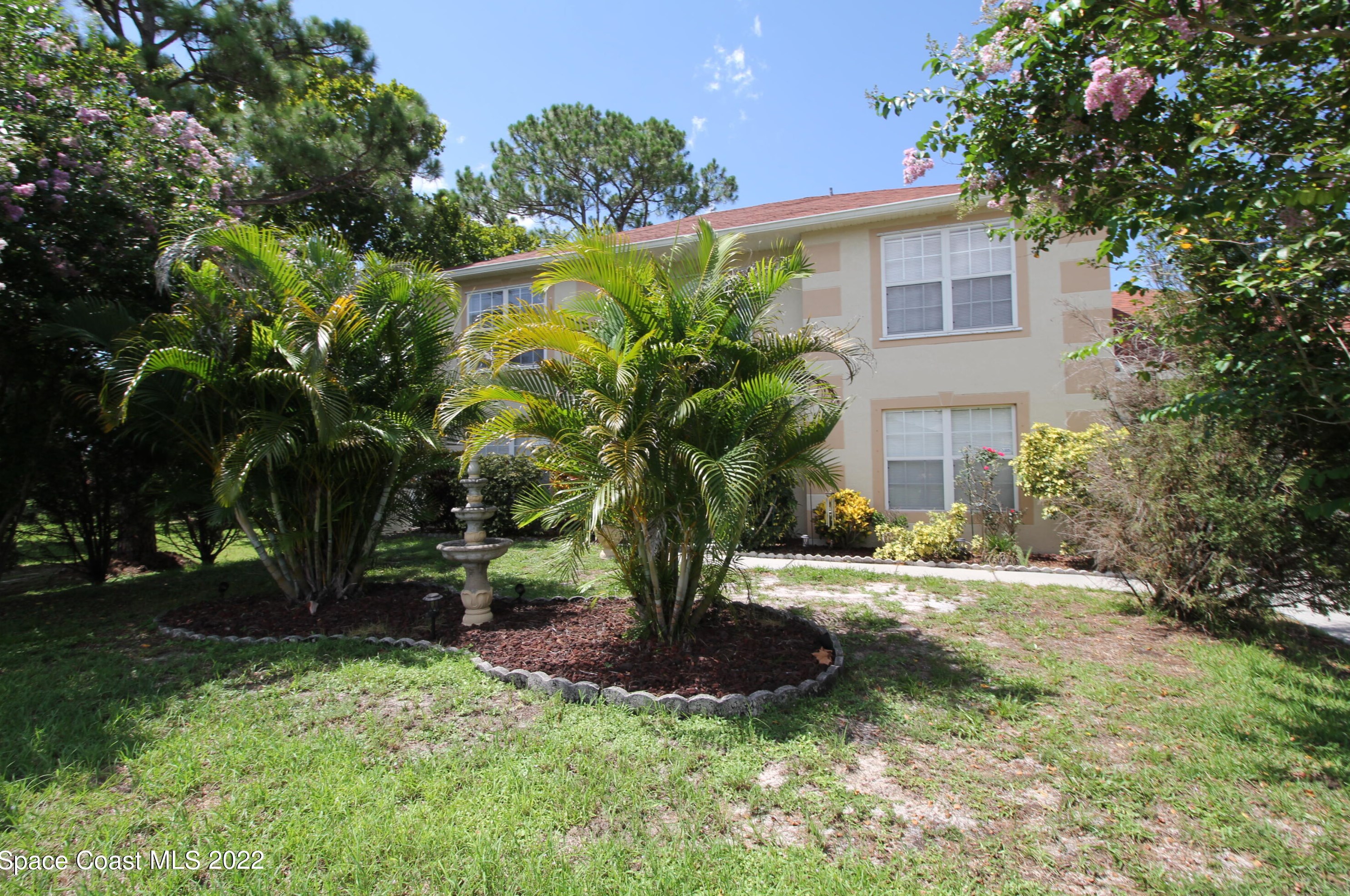 1727 Valcourt St Nw, Melbourne, FL 32907