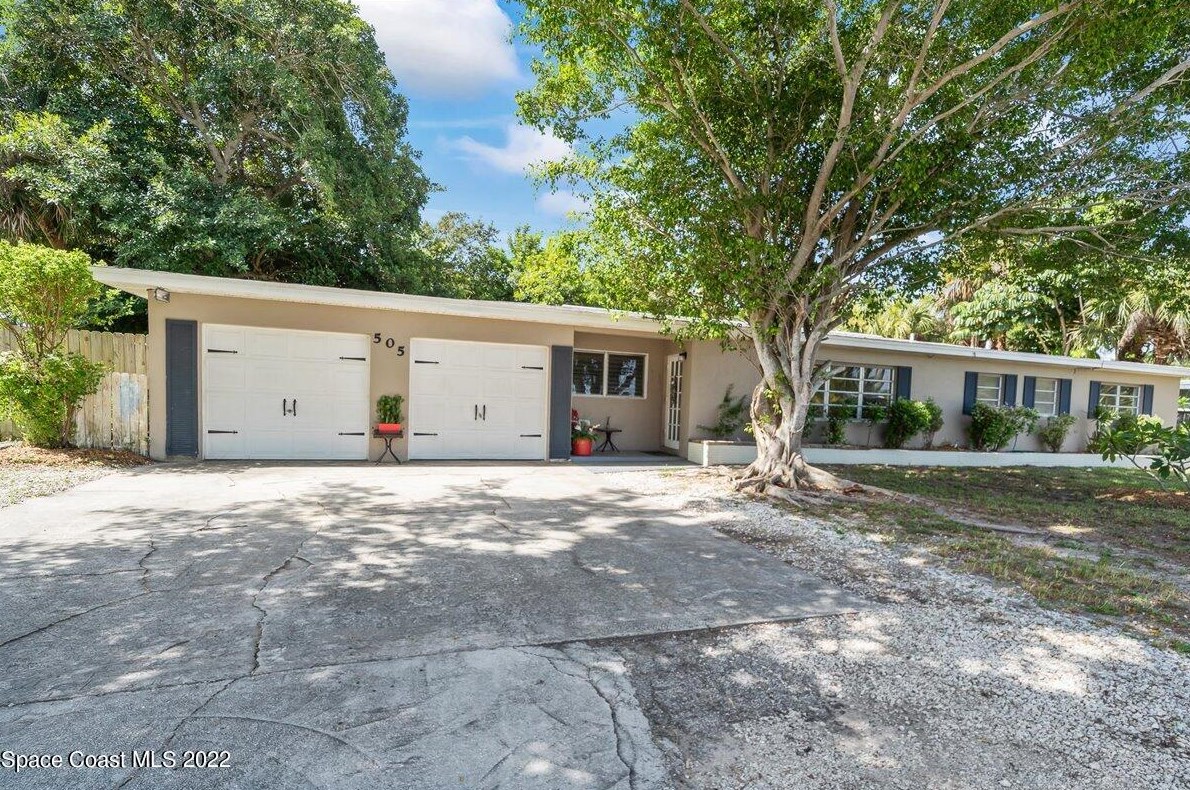 505 Banyan Way, Melbourne FL  32951-2101 exterior