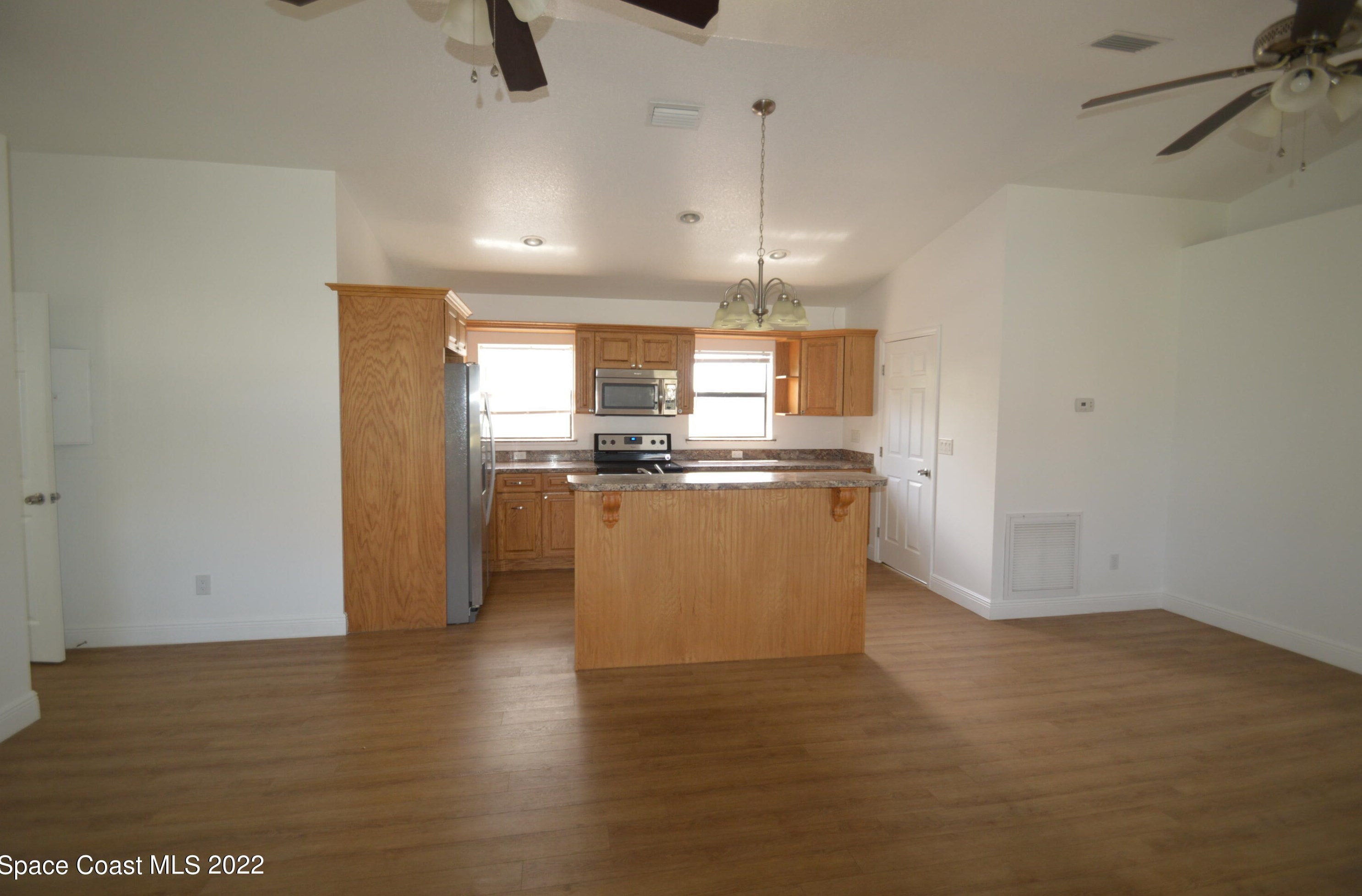 131 Cinnamon Dr, Melbourne, FL 32937