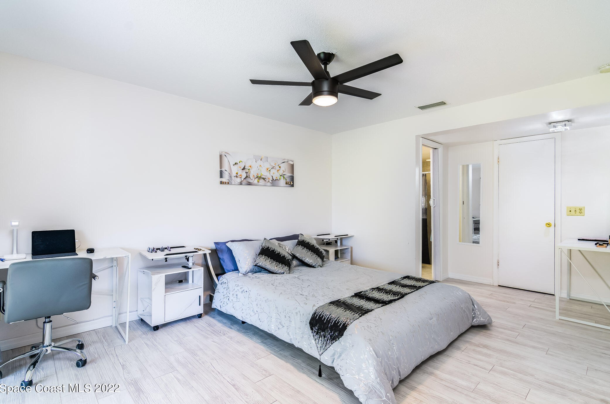 1505 Central Ave, Merritt Island FL 32952-5677 exterior