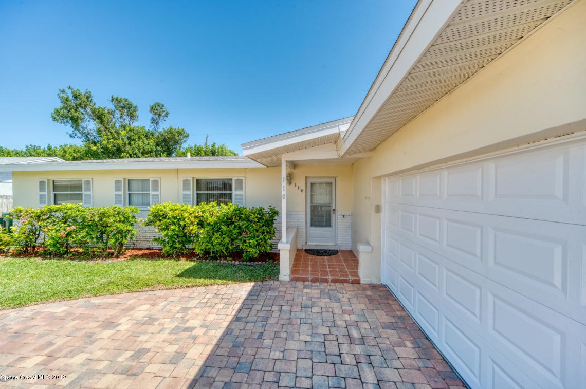 110 Dorothy Ln, Melbourne, FL 32937-2716