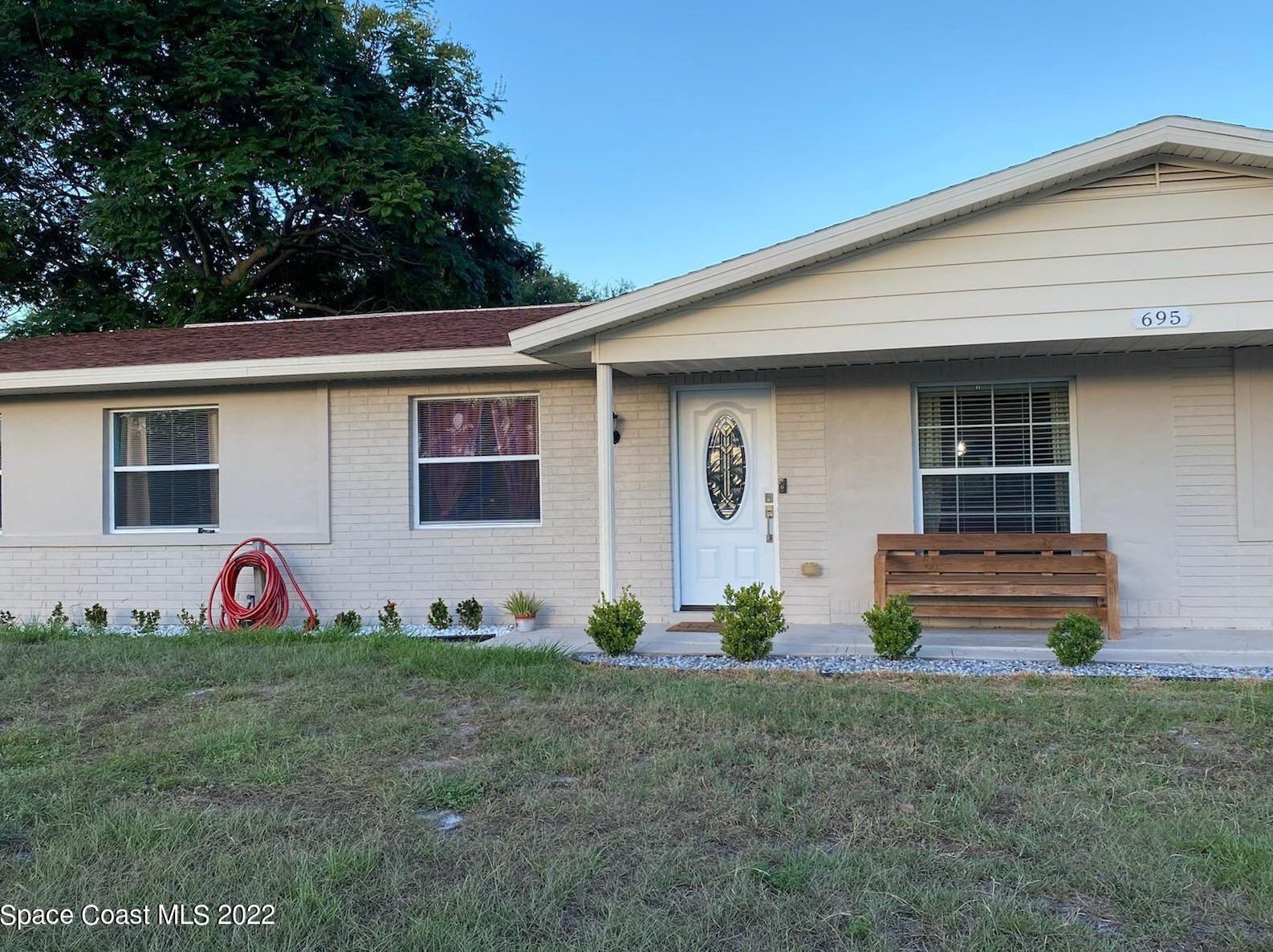 695 Capon St, Melbourne, FL 32905-5703