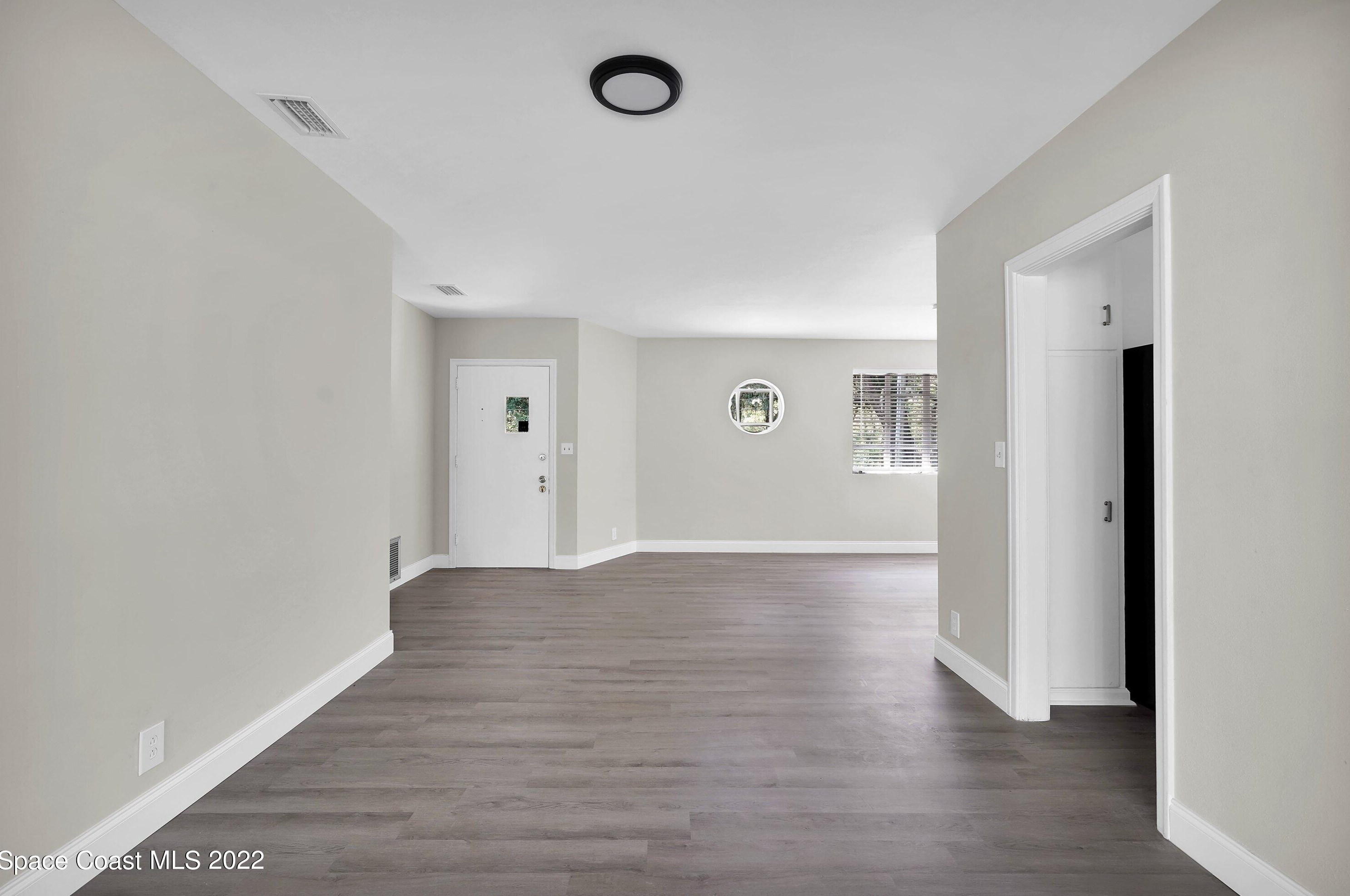 6537 Pottsburg Dr, Jacksonville FL  32211-7255 exterior