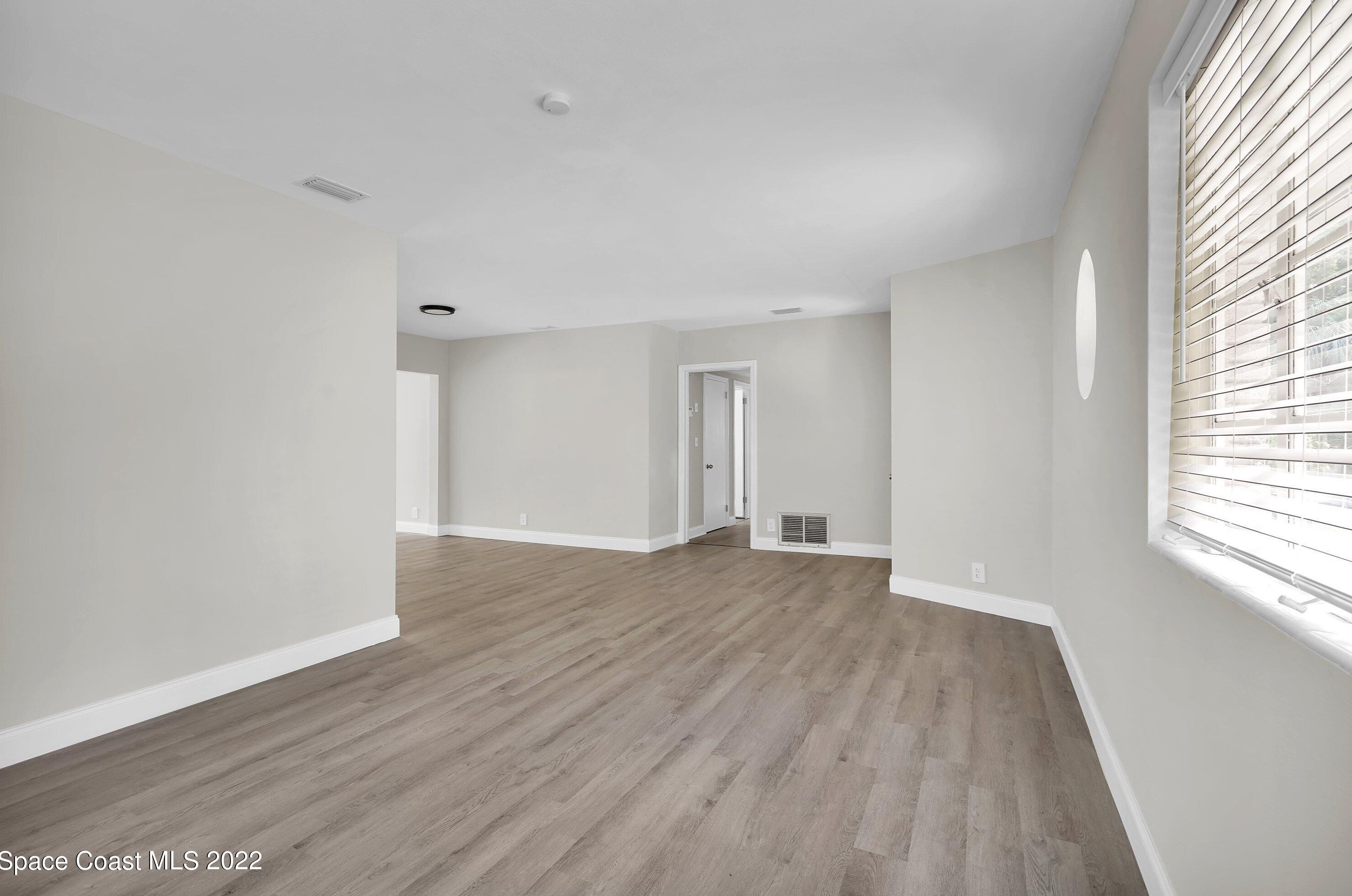 6537 Pottsburg Dr, Jacksonville FL  32211-7255 exterior