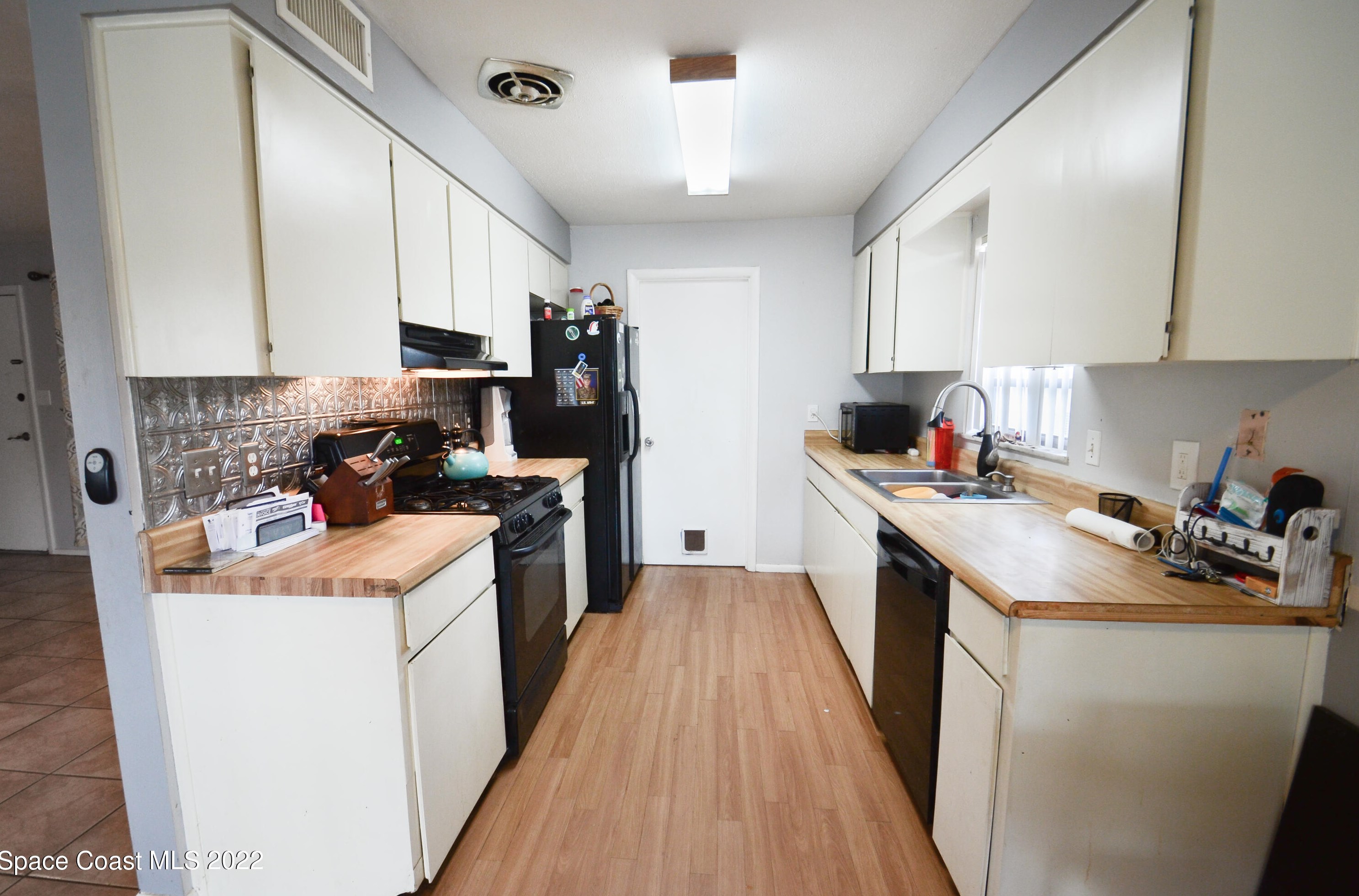 20 Carib Dr, Merritt Island FL  32952-3613 exterior