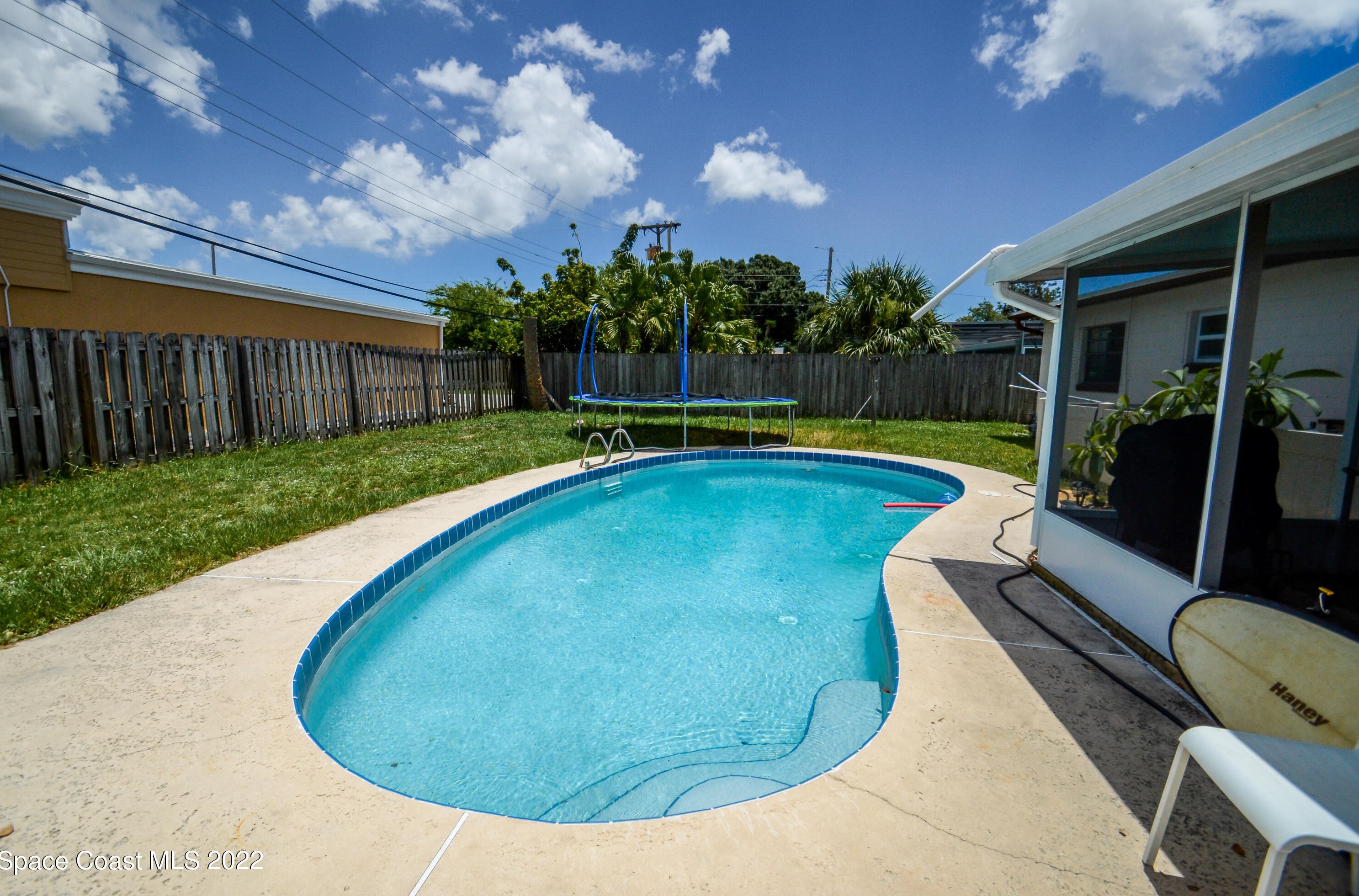 20 Carib Dr, Merritt Island FL  32952-3613 exterior