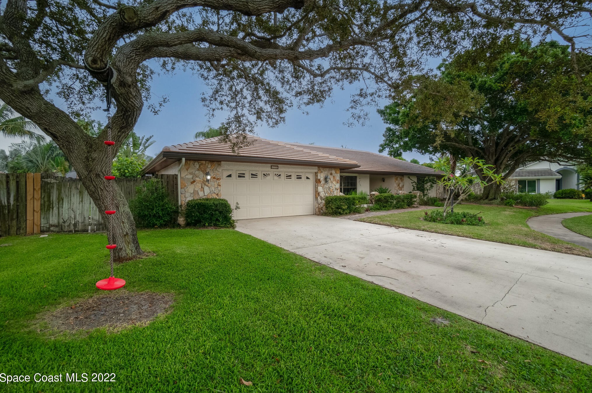 410 Rio Casa Dr, Melbourne FL  32903-3702 exterior