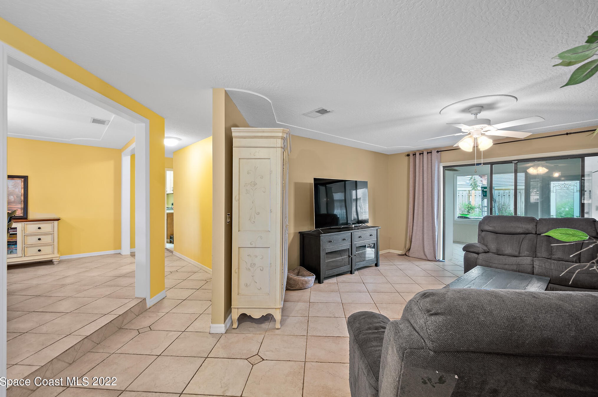 410 Rio Casa Dr, Melbourne FL  32903-3702 exterior