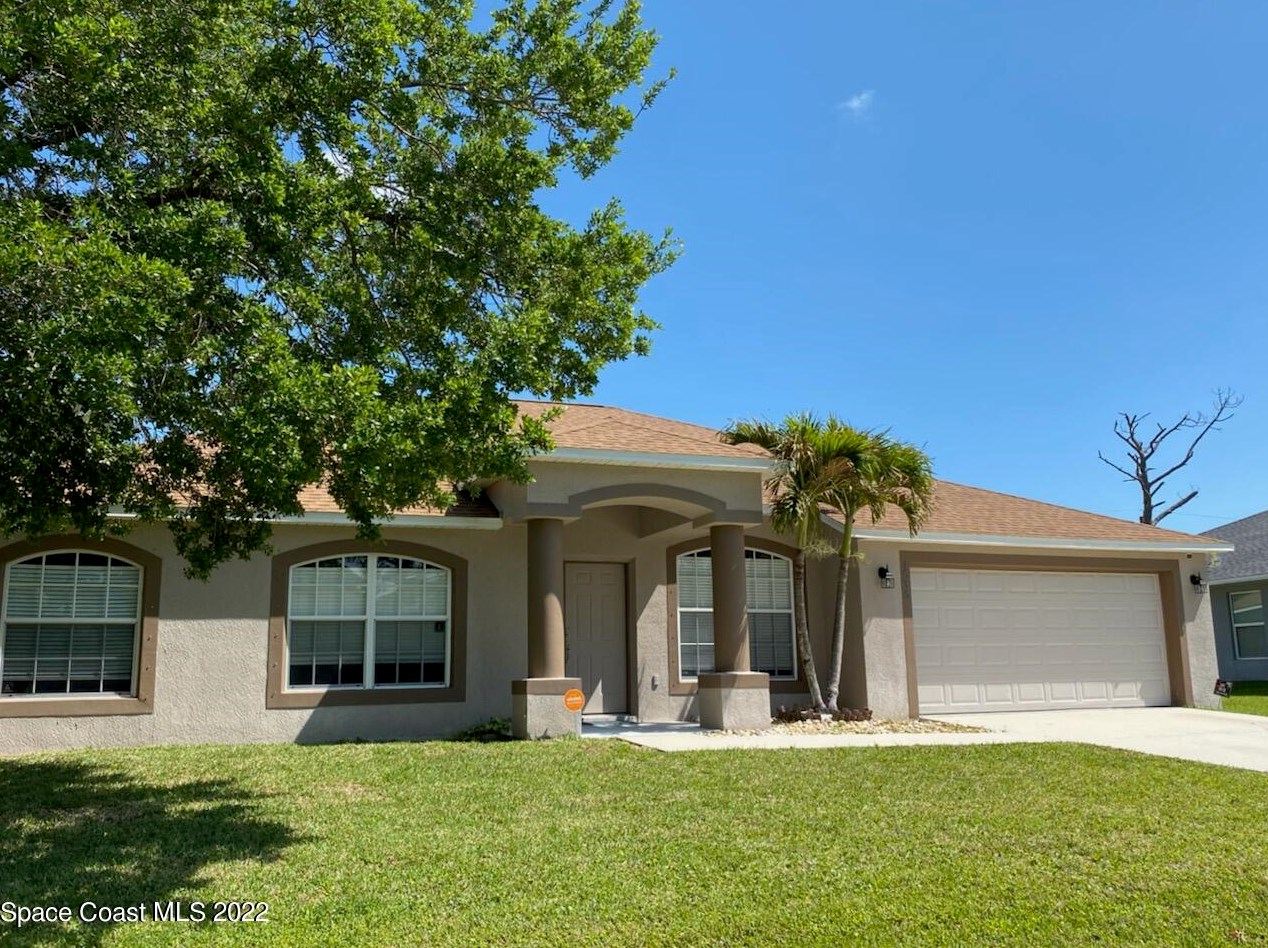 1535 Heartwellville St Nw, Melbourne, FL 32907