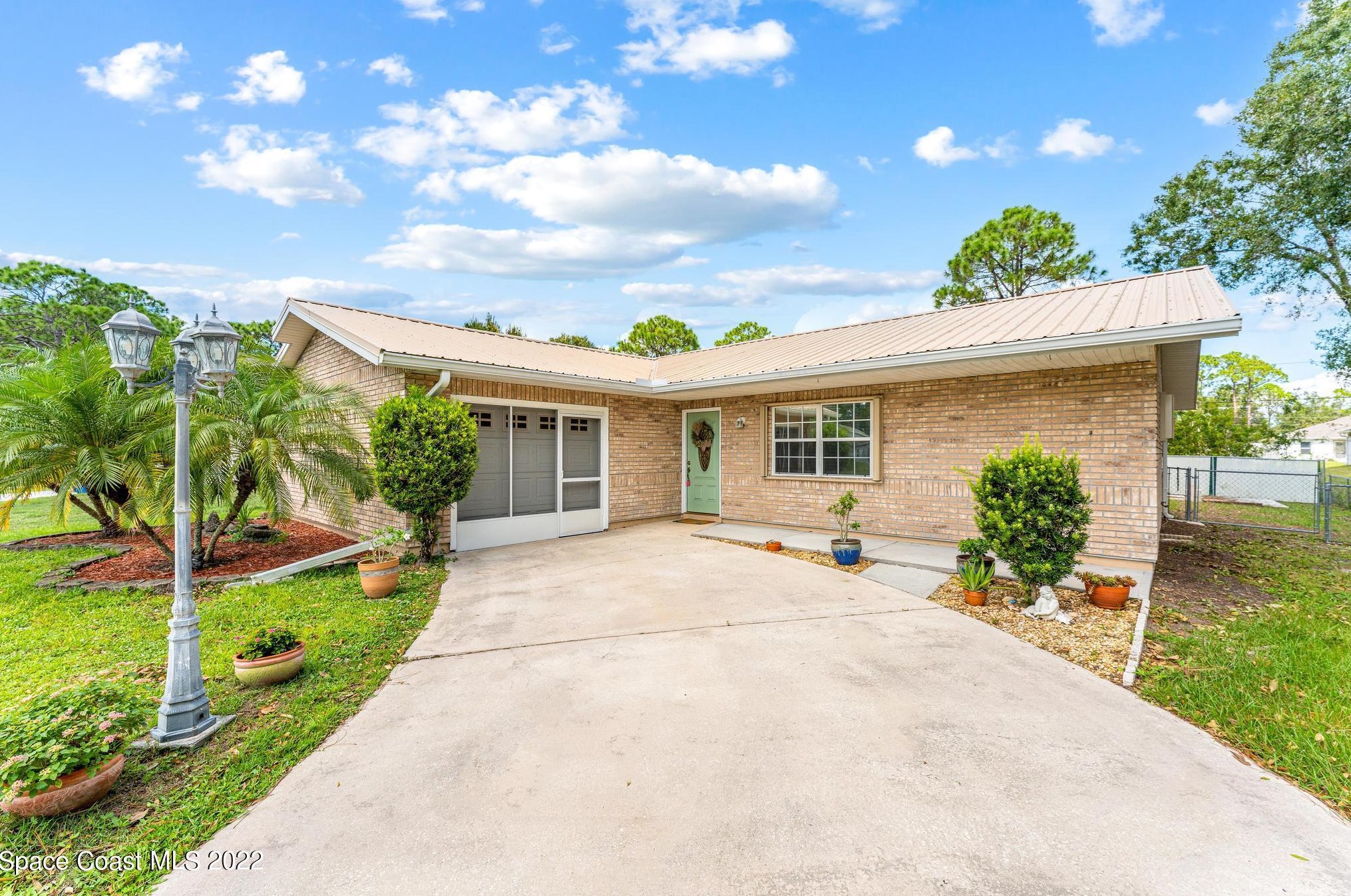 1675 Saipan St, Melbourne, FL 32909-5447